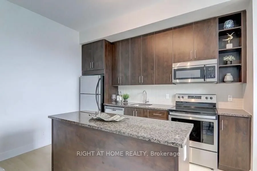 112 George Street #S 828