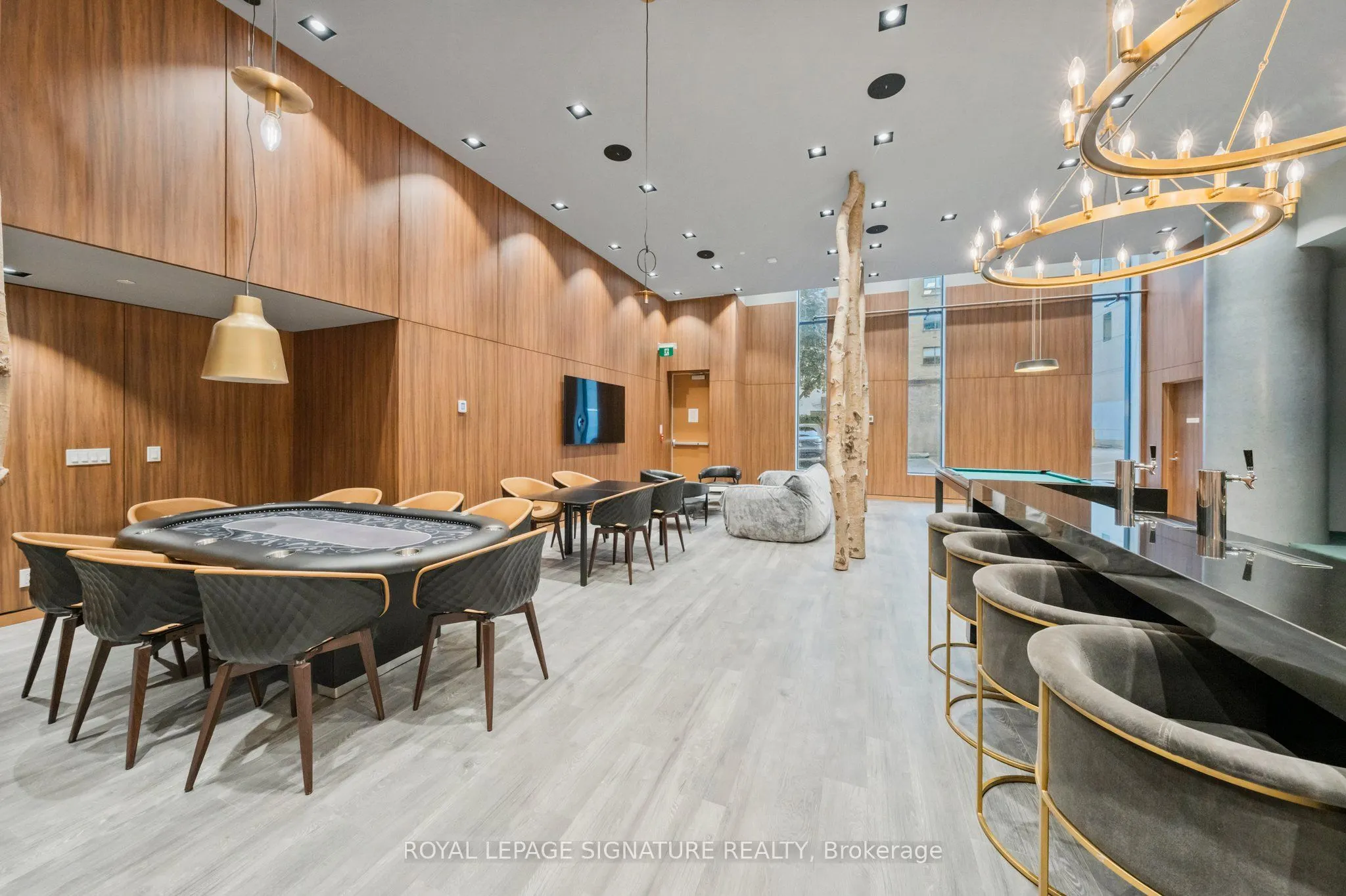 161 Roehampton Avenue #2711