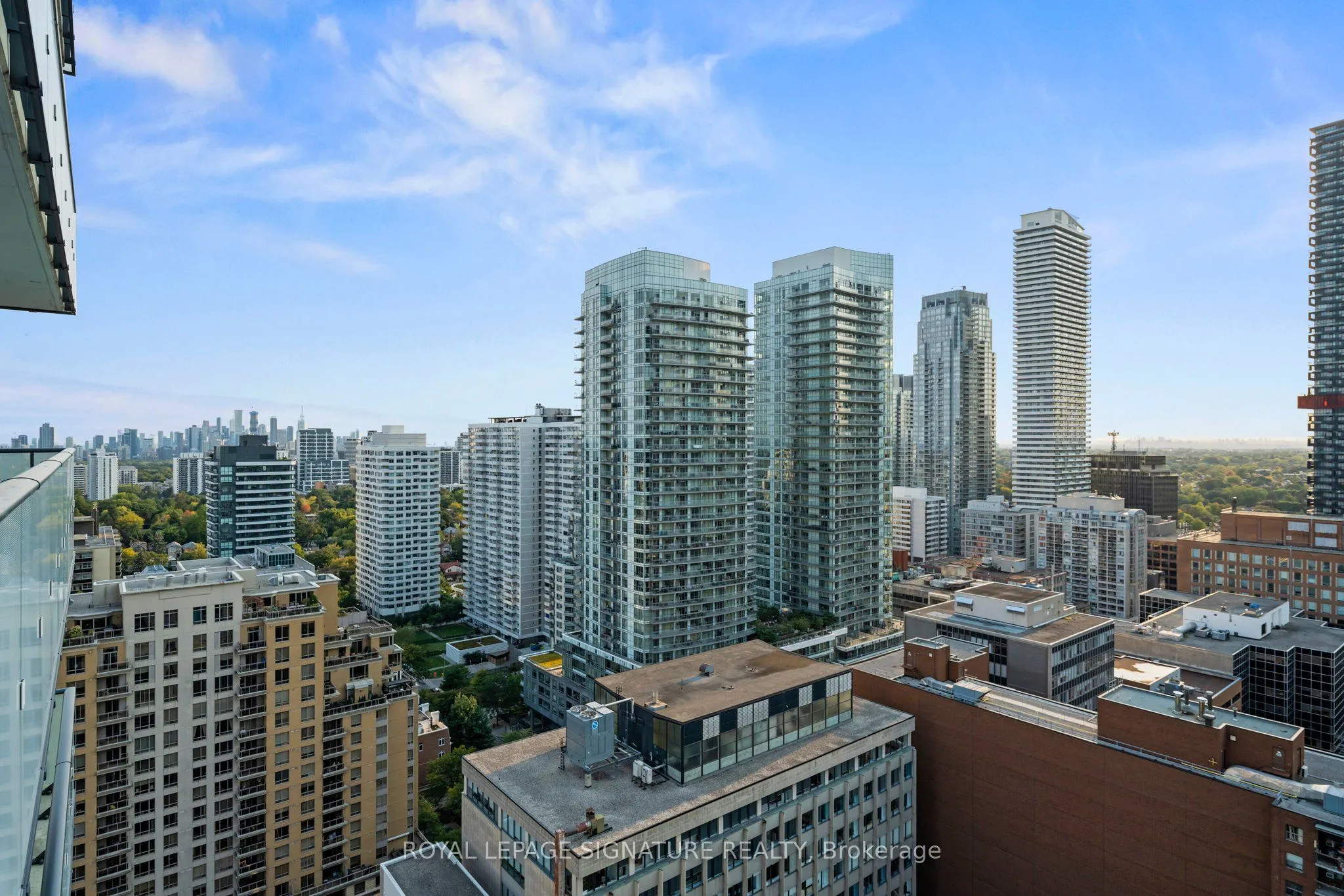 161 Roehampton Avenue #2711