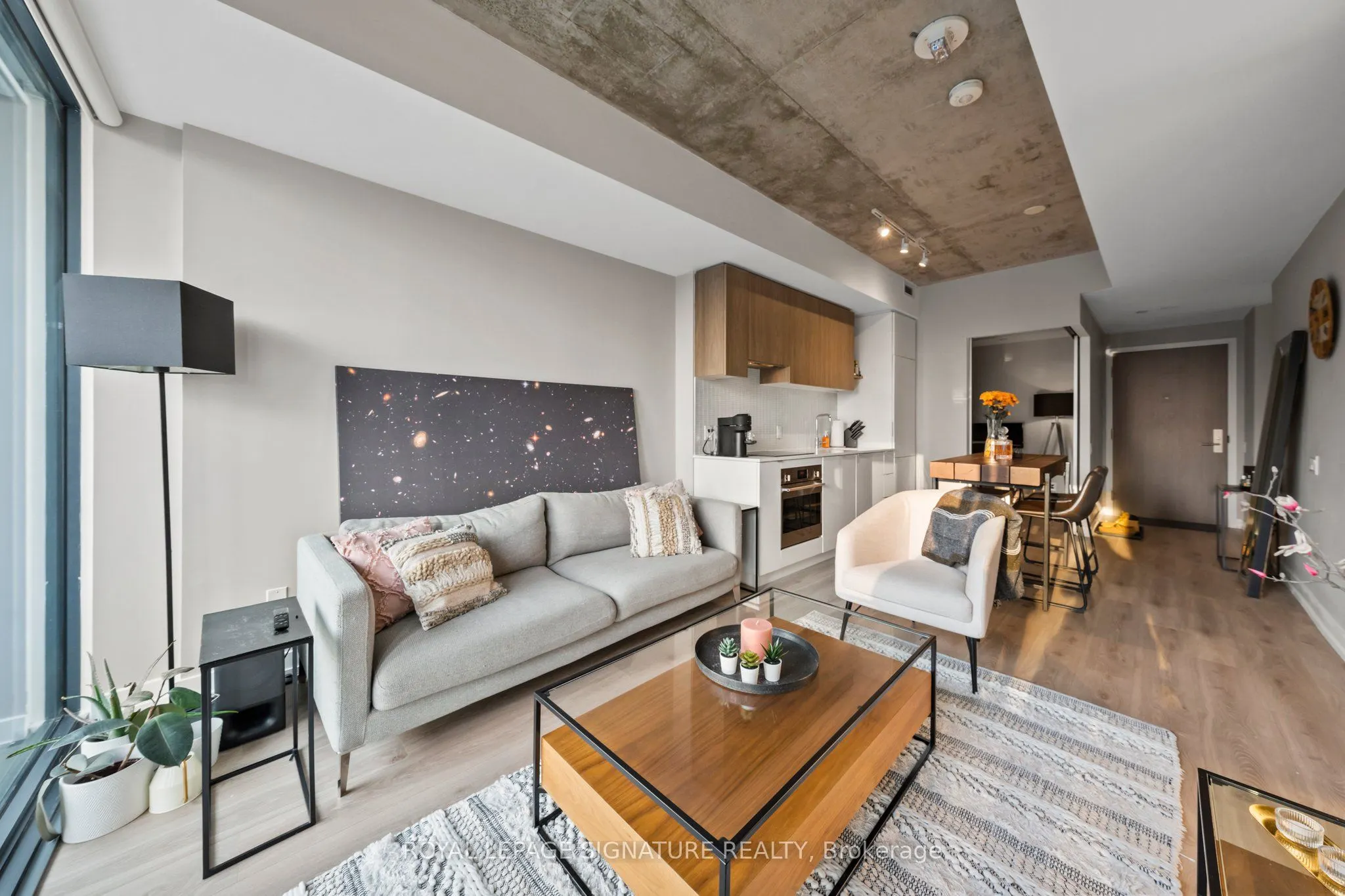 161 Roehampton Avenue #2711
