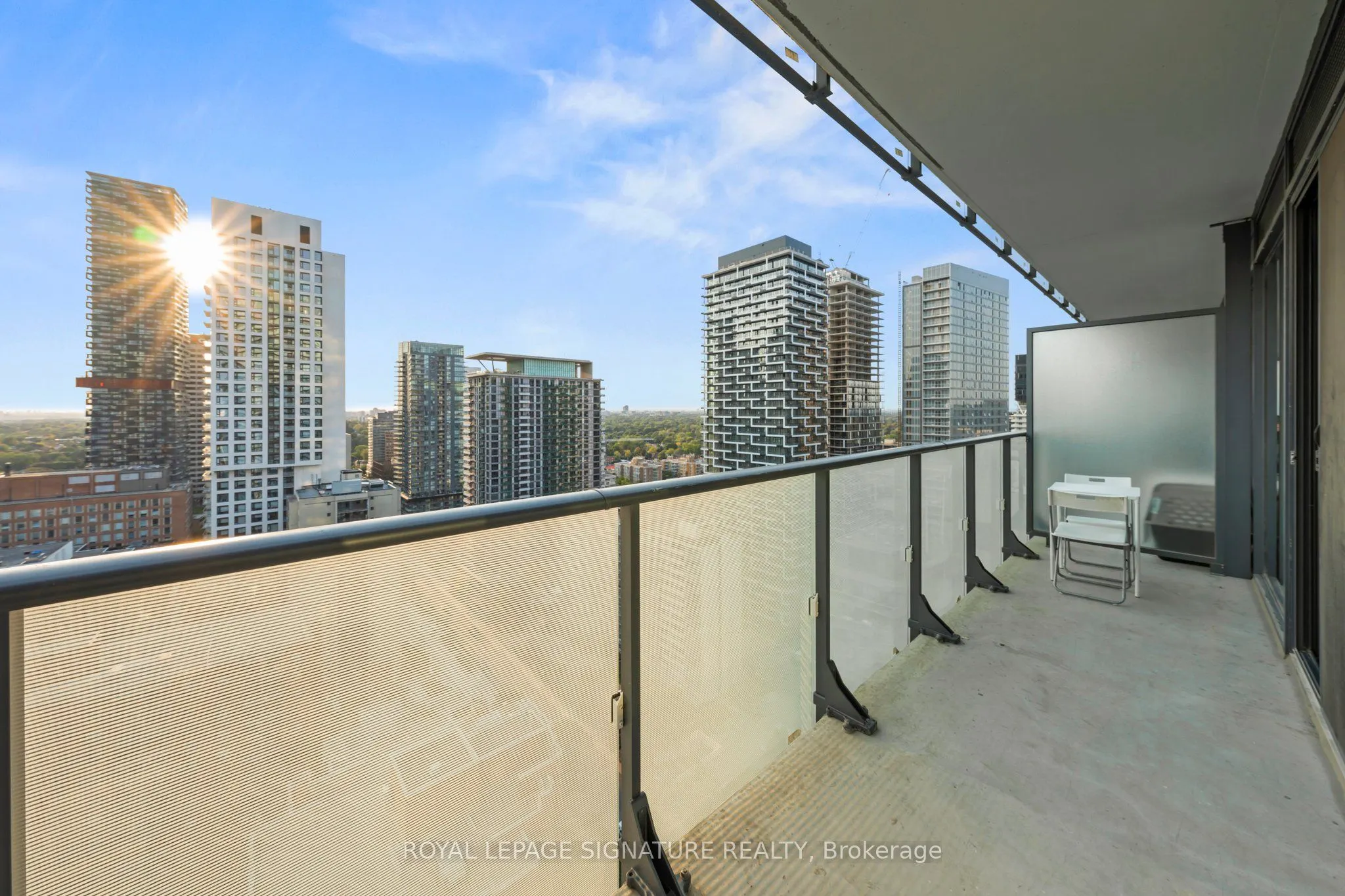 161 Roehampton Avenue #2711