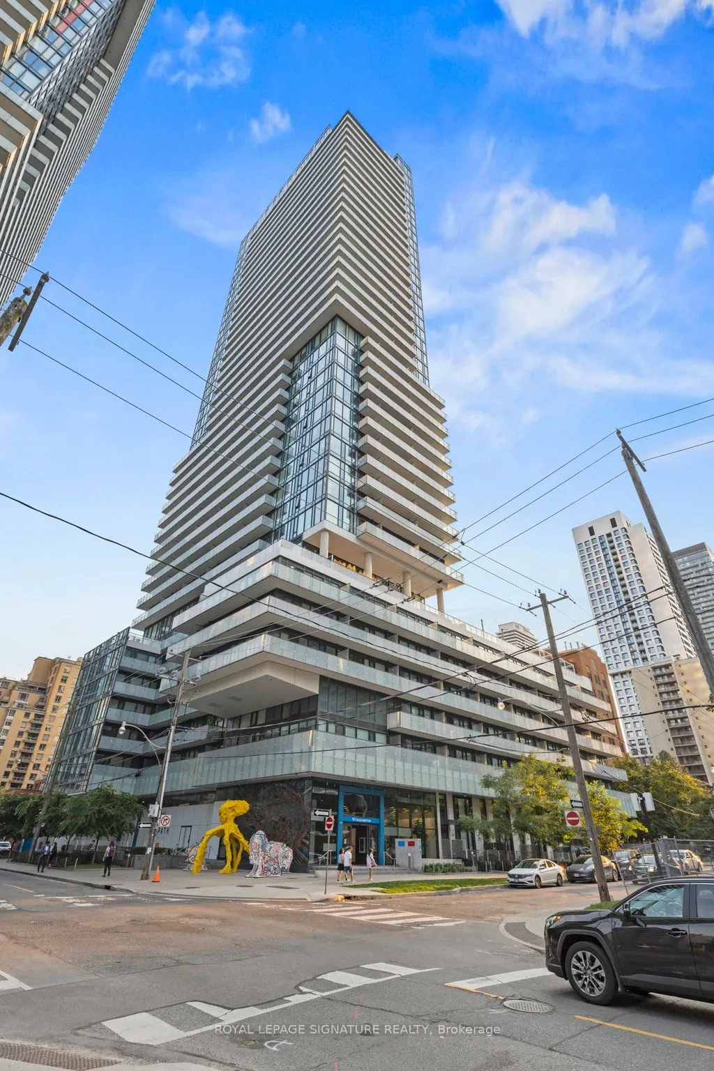 161 Roehampton Avenue #2711