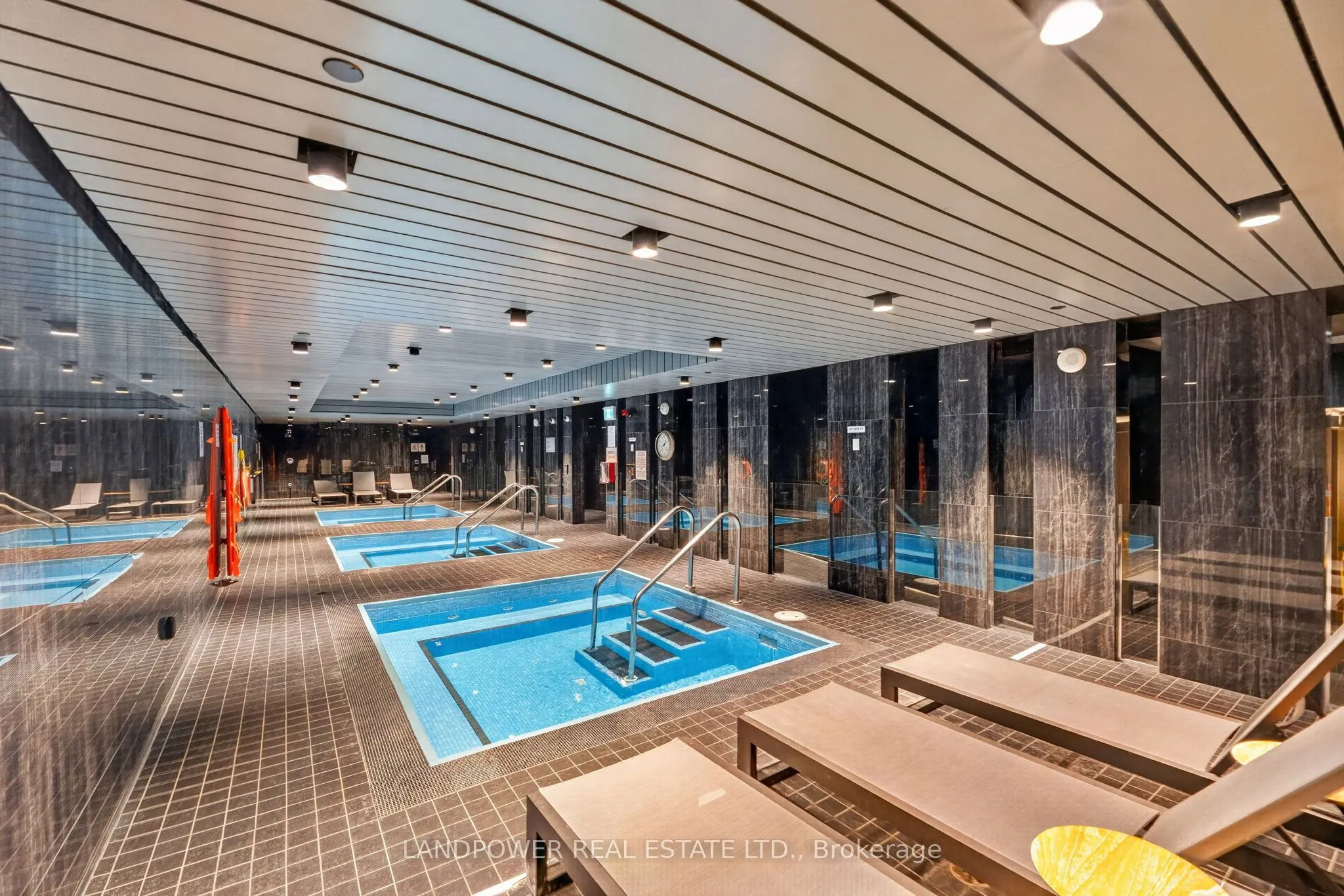 2221 Yonge Street #803