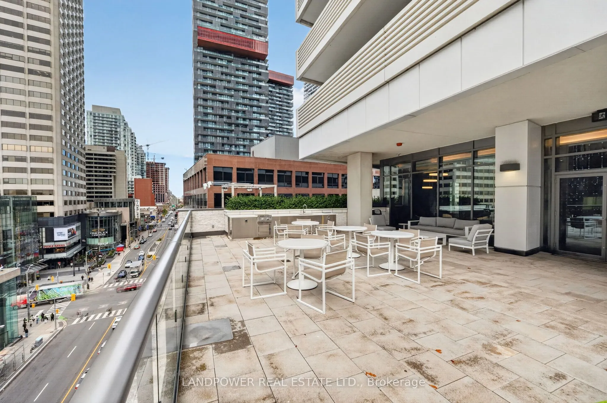 2221 Yonge Street #803
