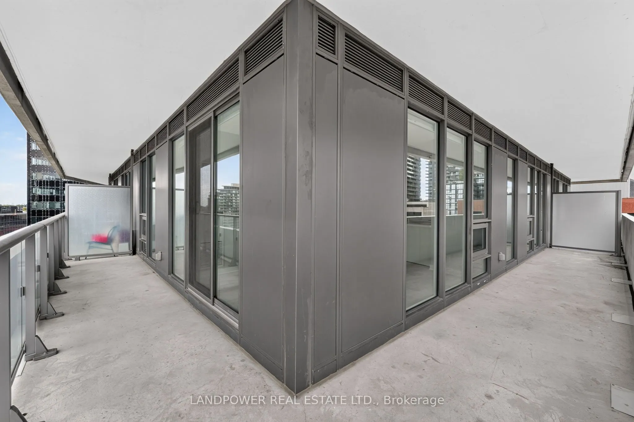 2221 Yonge Street #803