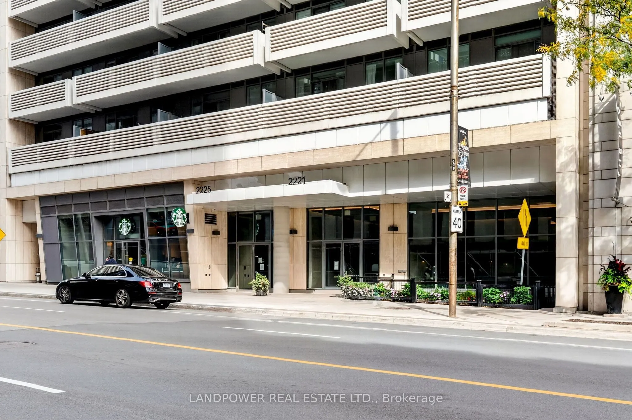 2221 Yonge Street #803