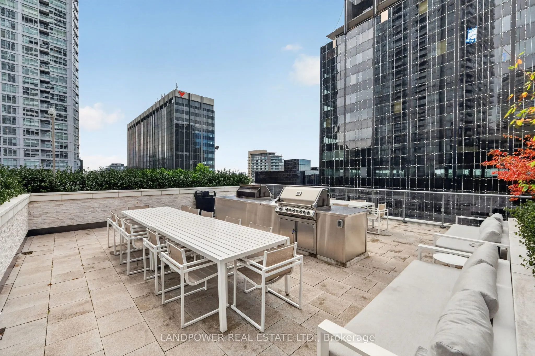 2221 Yonge Street #803