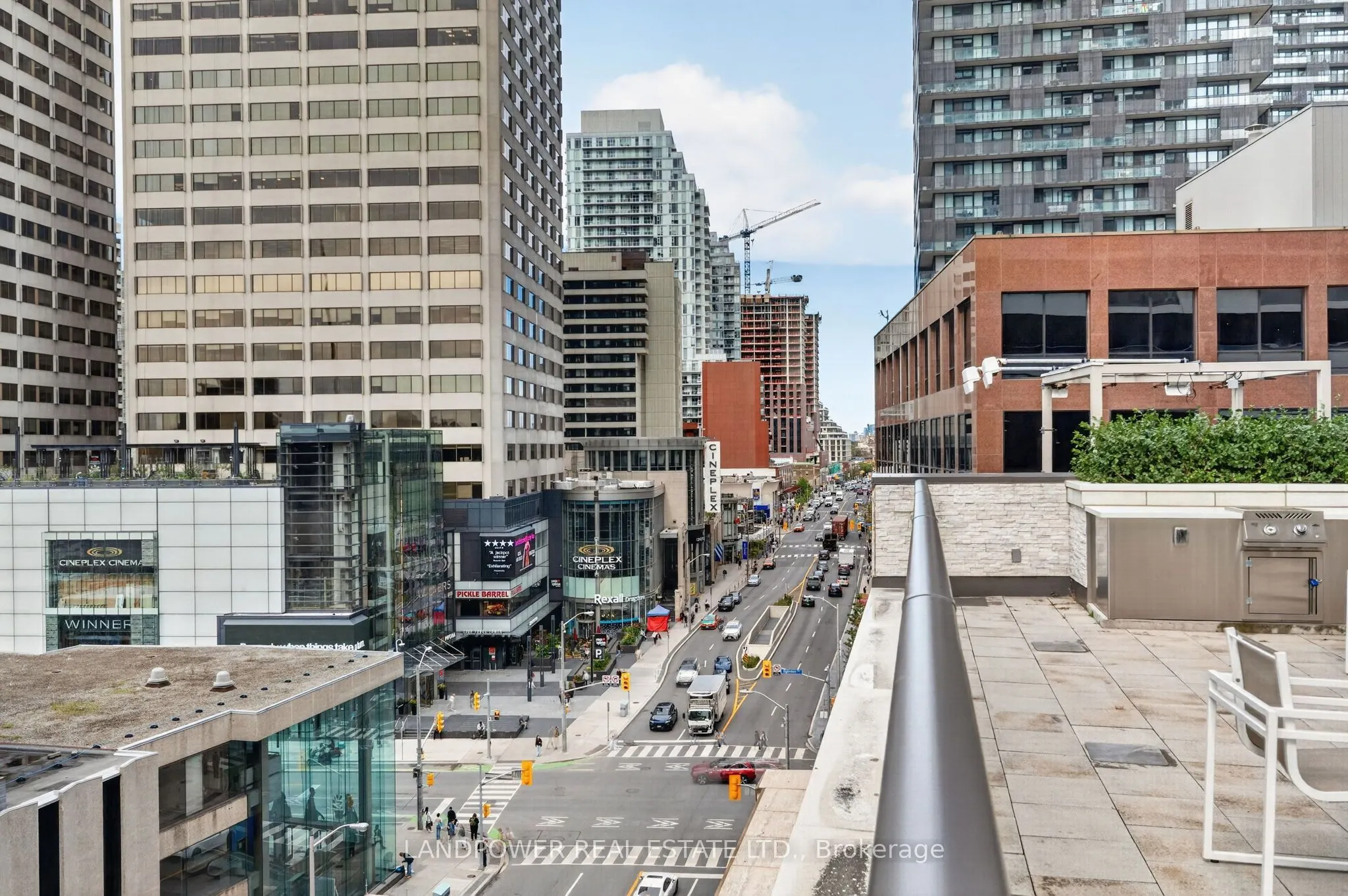 2221 Yonge Street #803