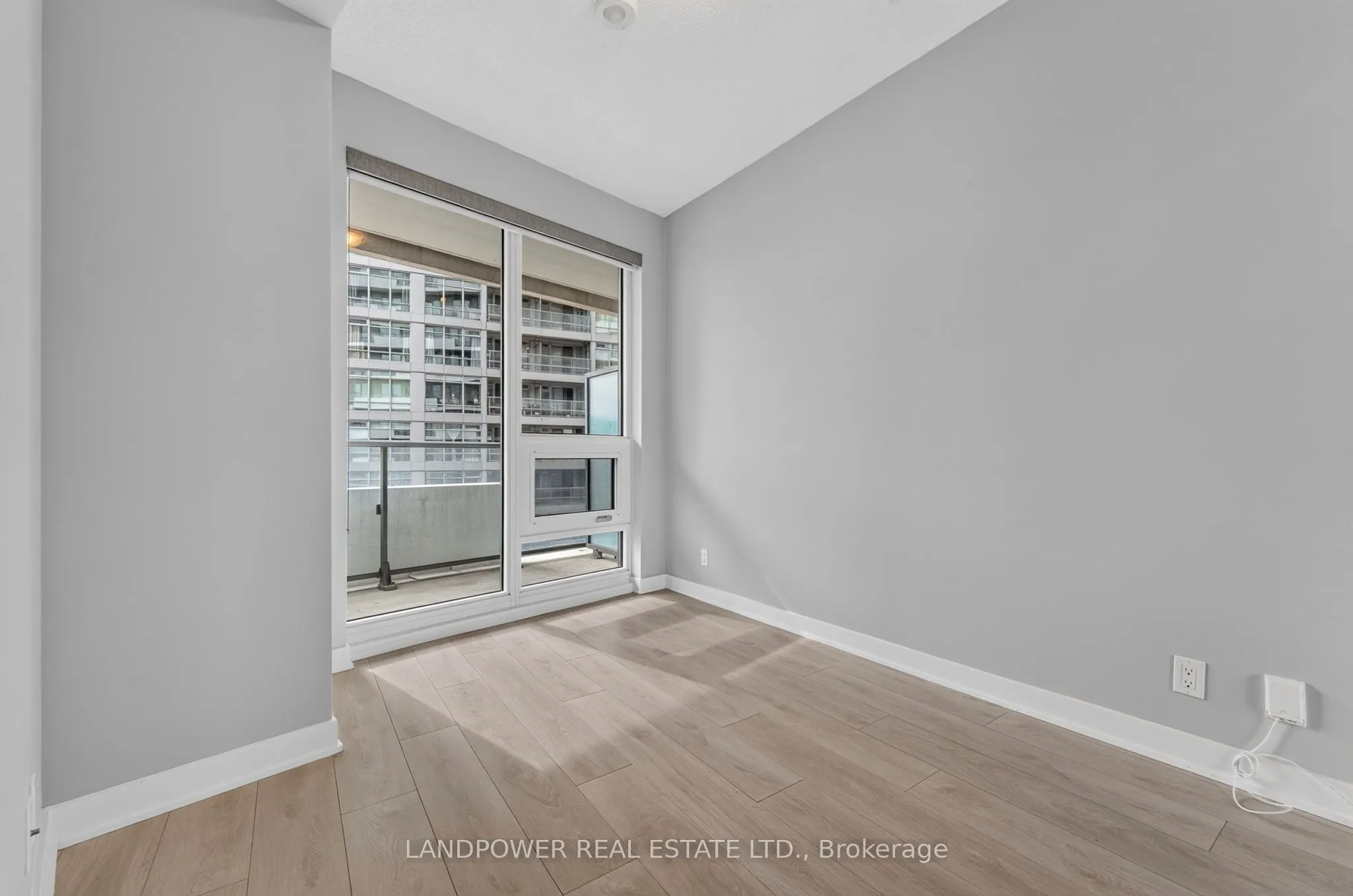2221 Yonge Street #803