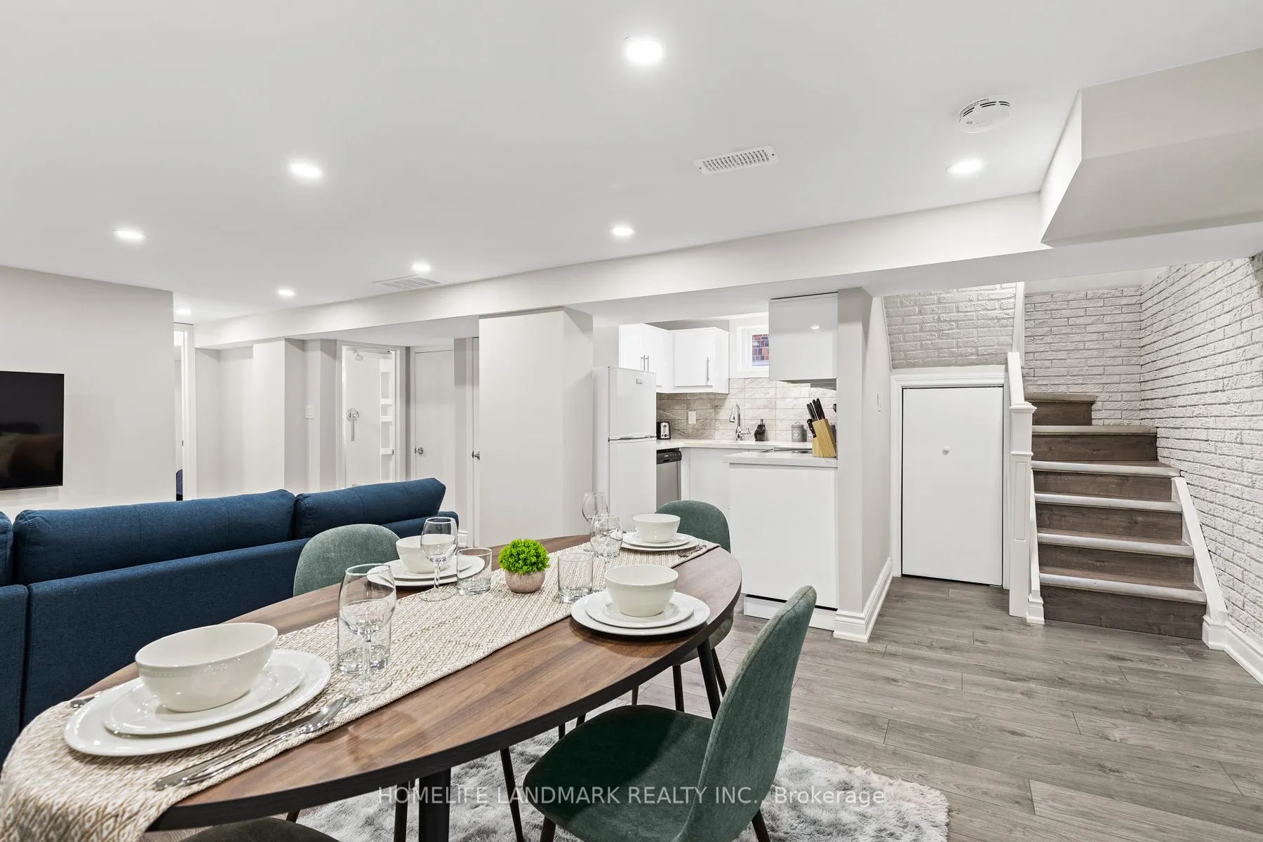 107 Parklea Drive