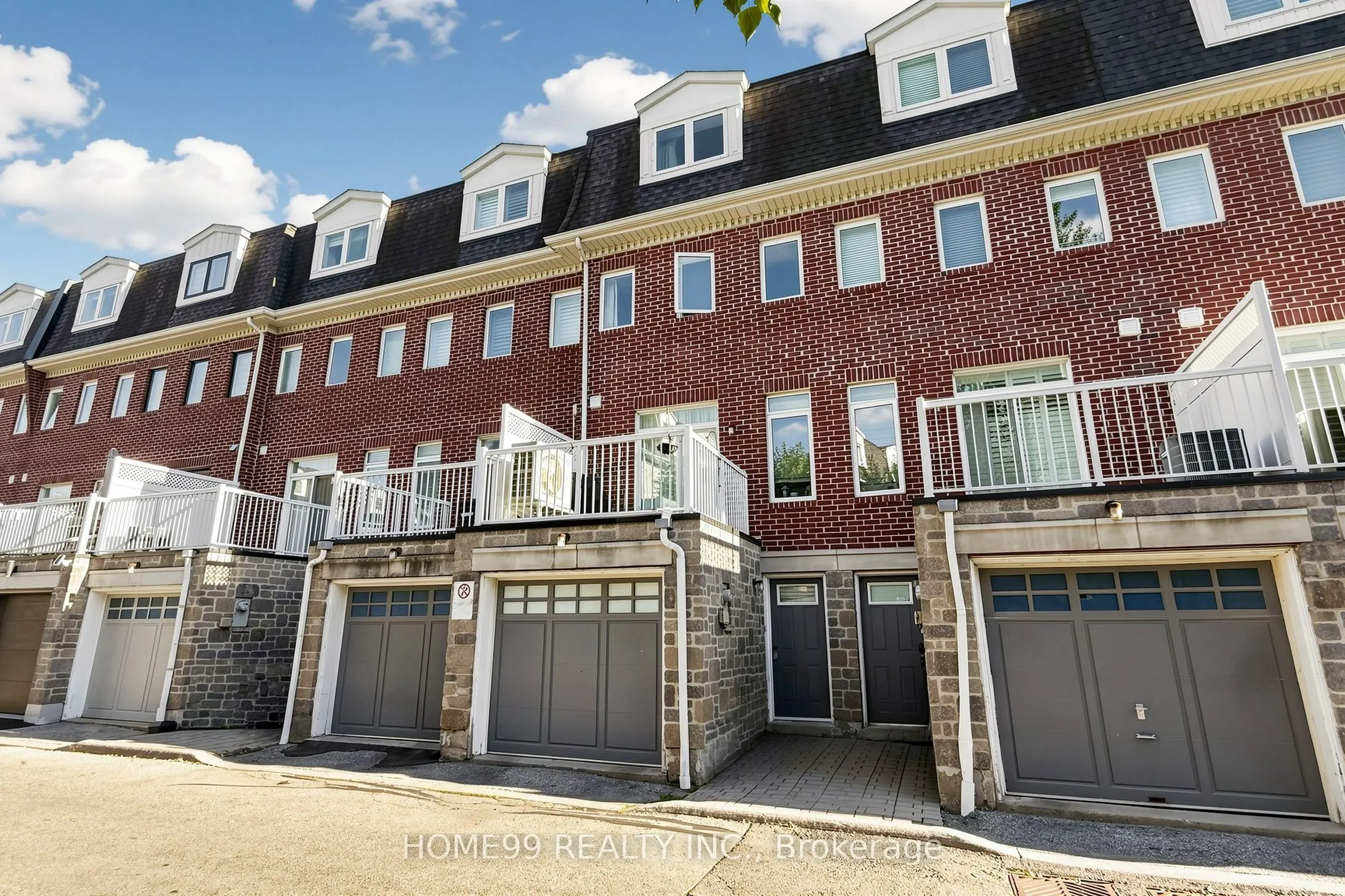 136A Finch Avenue W