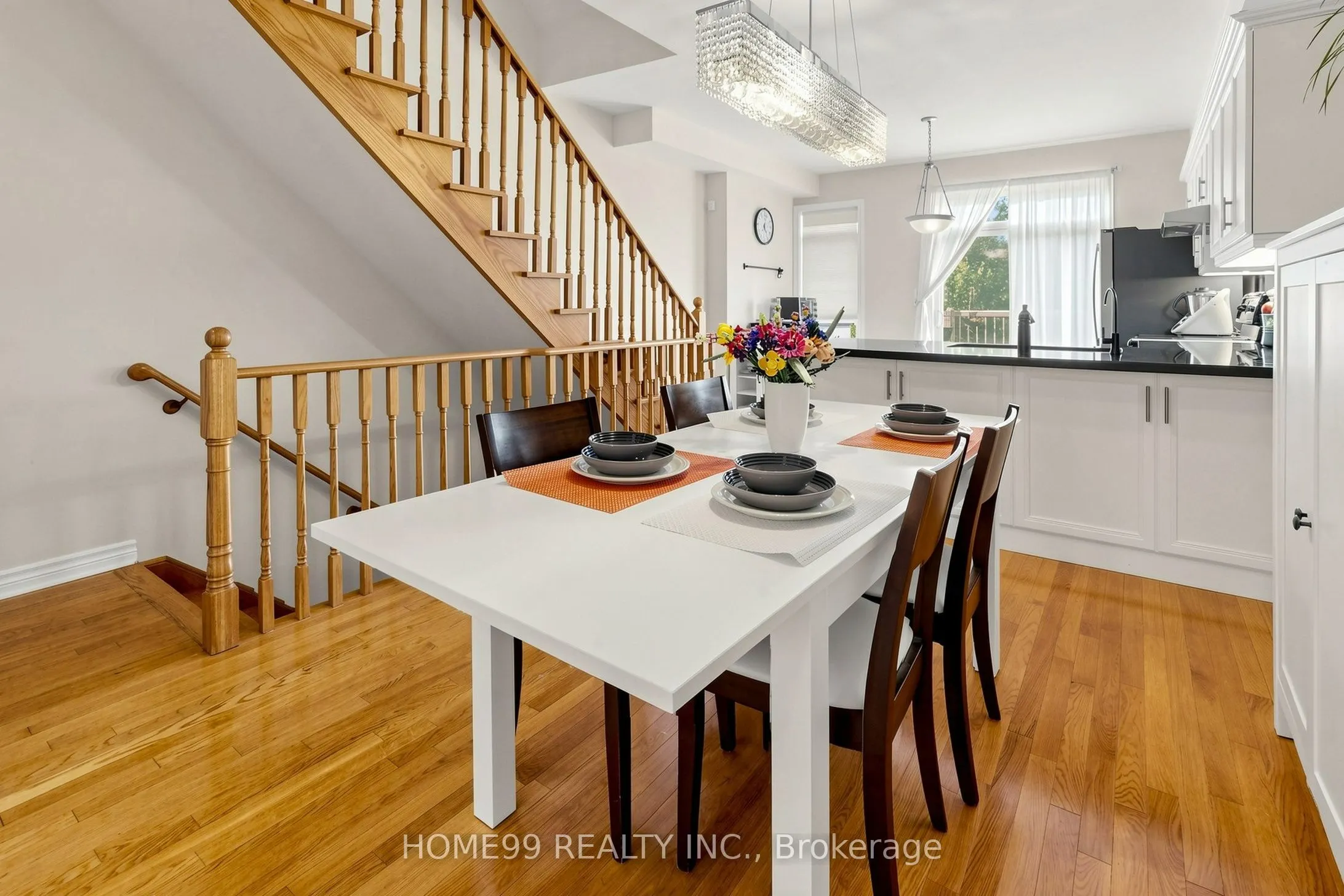 136A Finch Avenue W