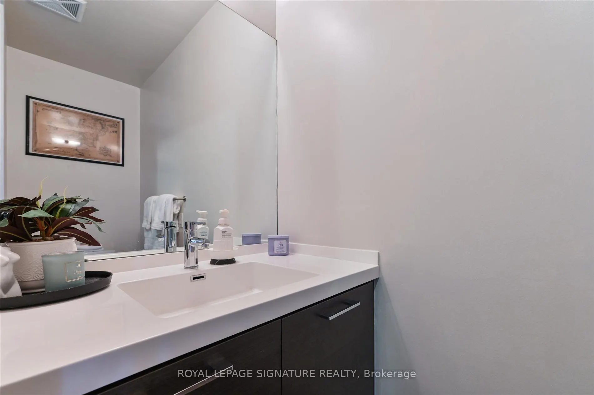 399 Adelaide Street W #420