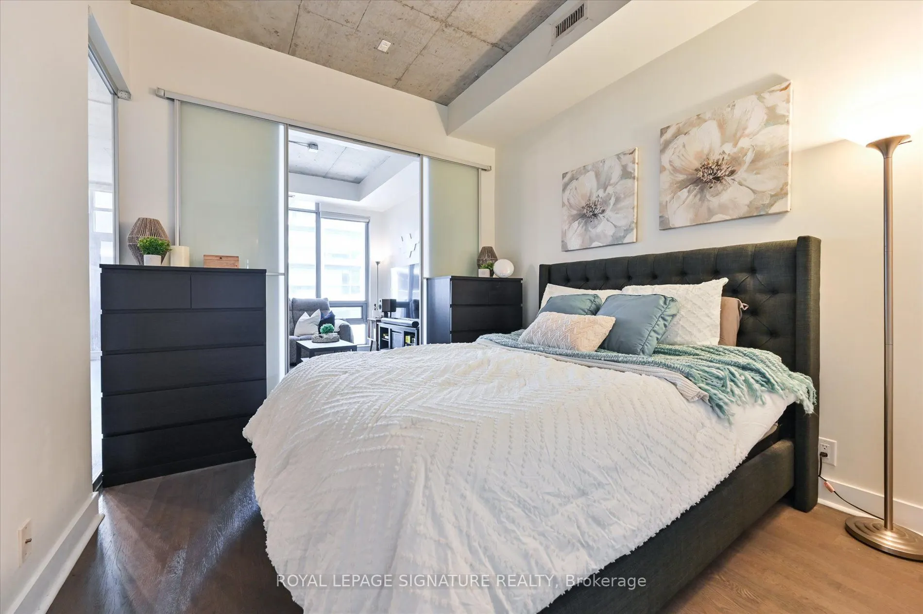 399 Adelaide Street W #420