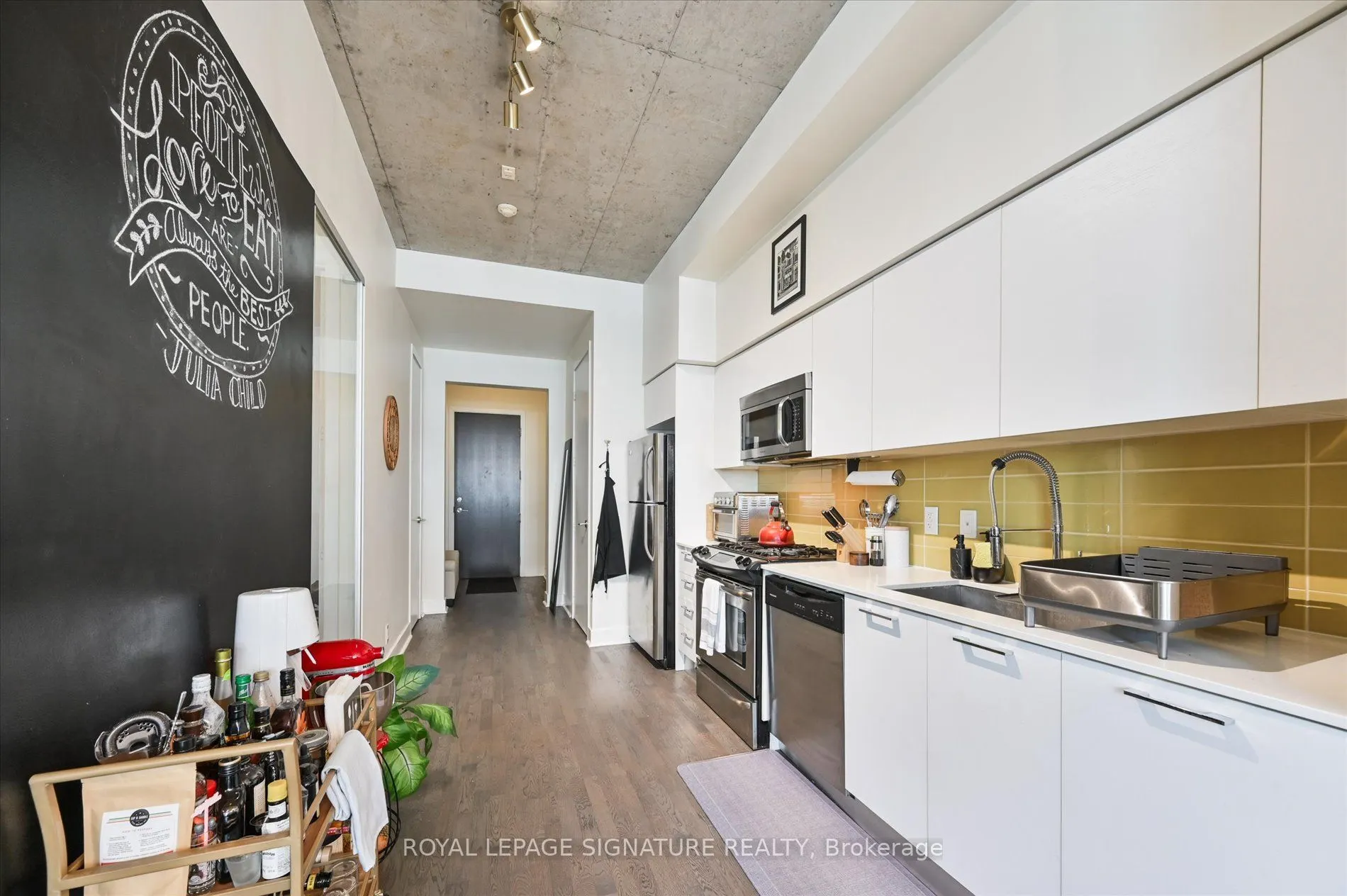 399 Adelaide Street W #420
