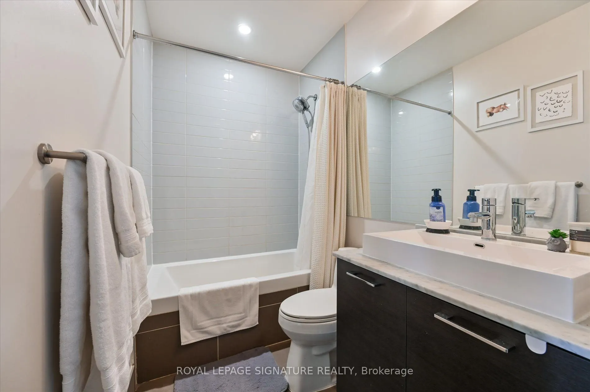 399 Adelaide Street W #420