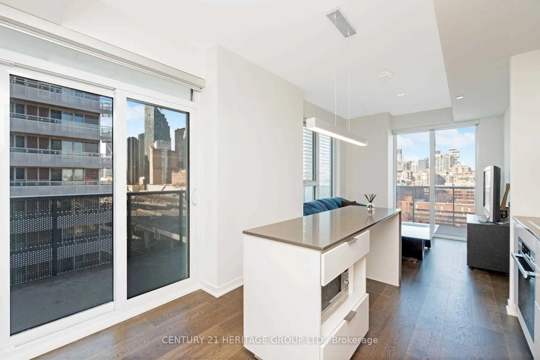 20 Richardson Street #717