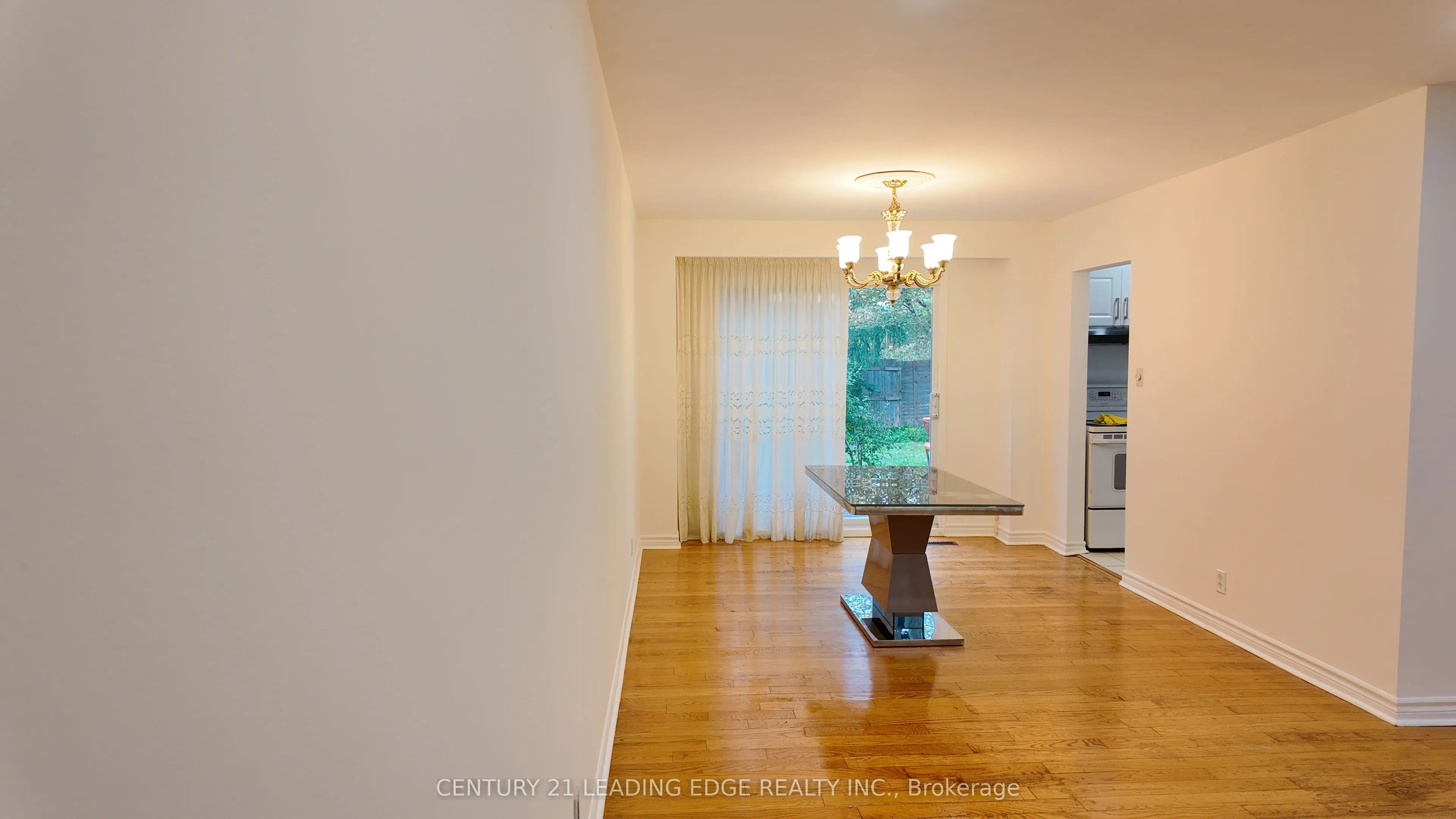 39 Waddington Crescent