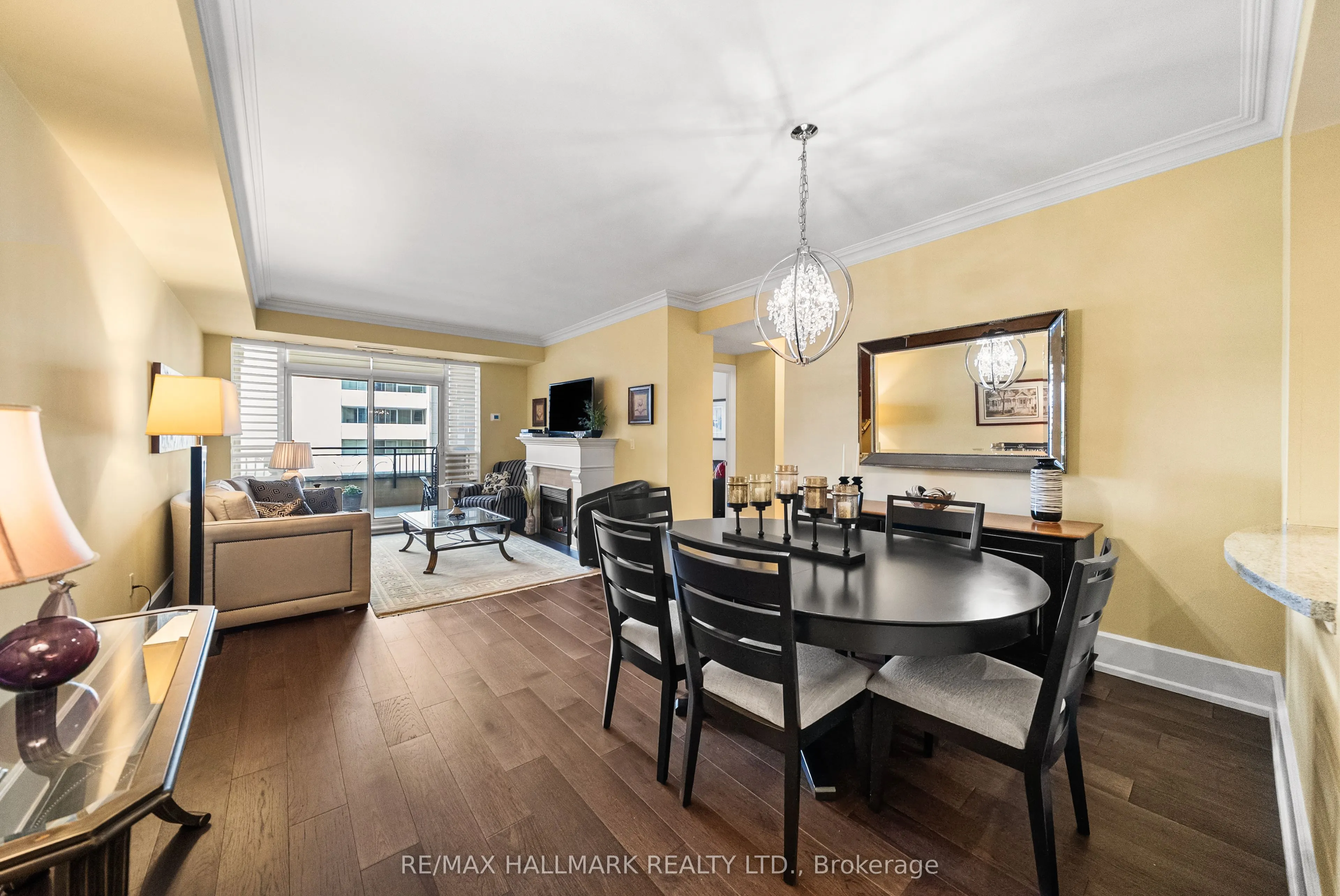 662 Sheppard Avenue E #807C