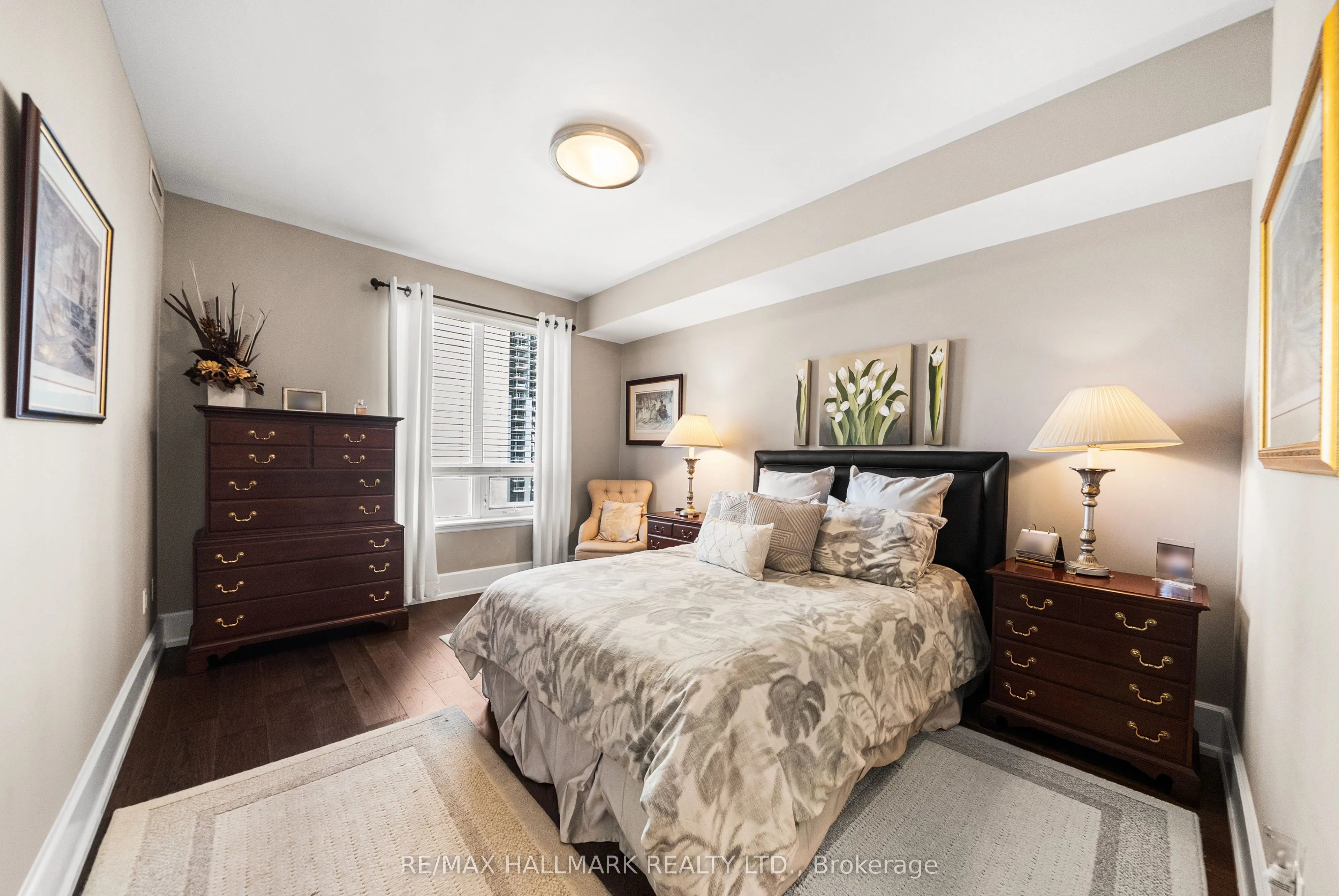 662 Sheppard Avenue E #807C