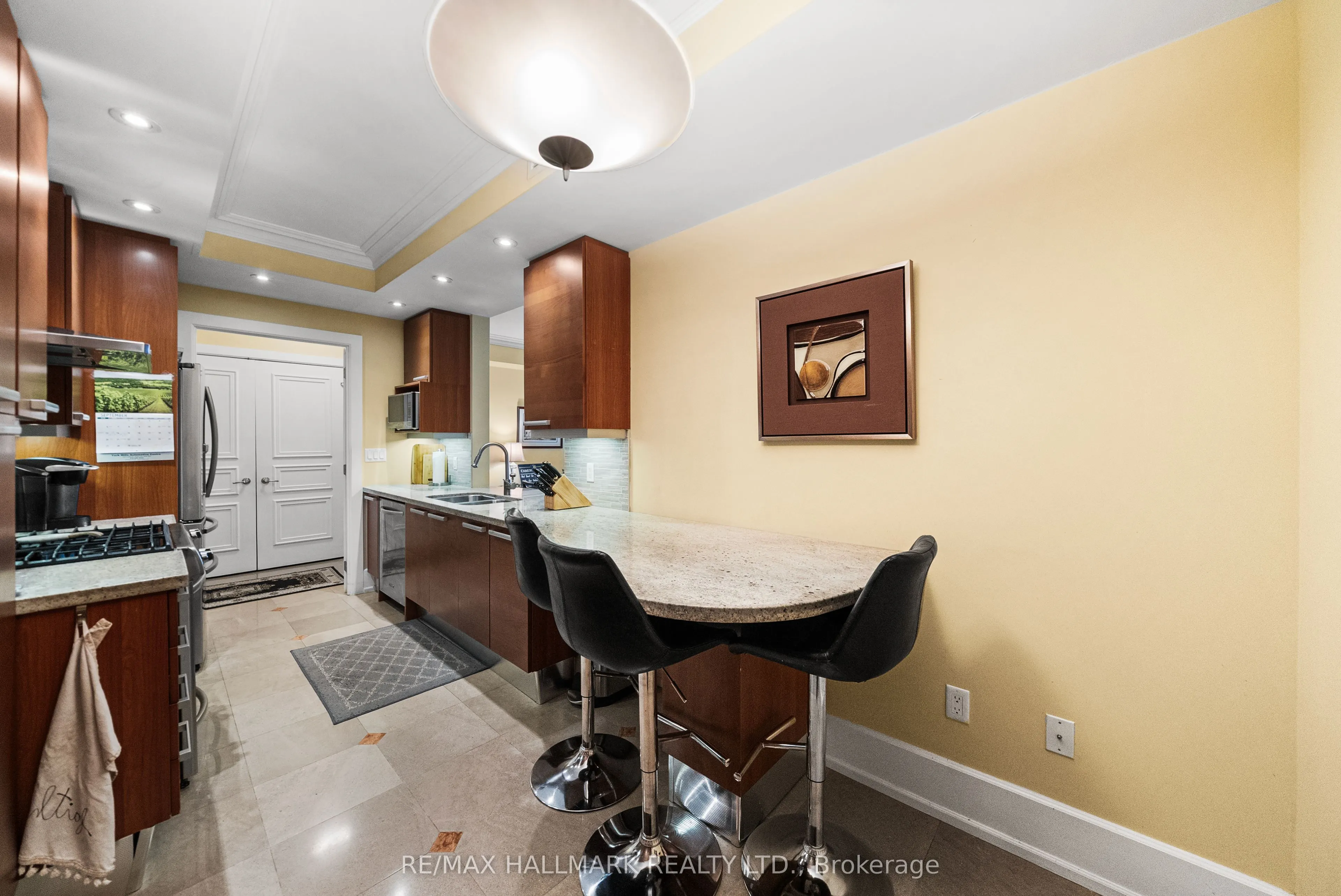 662 Sheppard Avenue E #807C