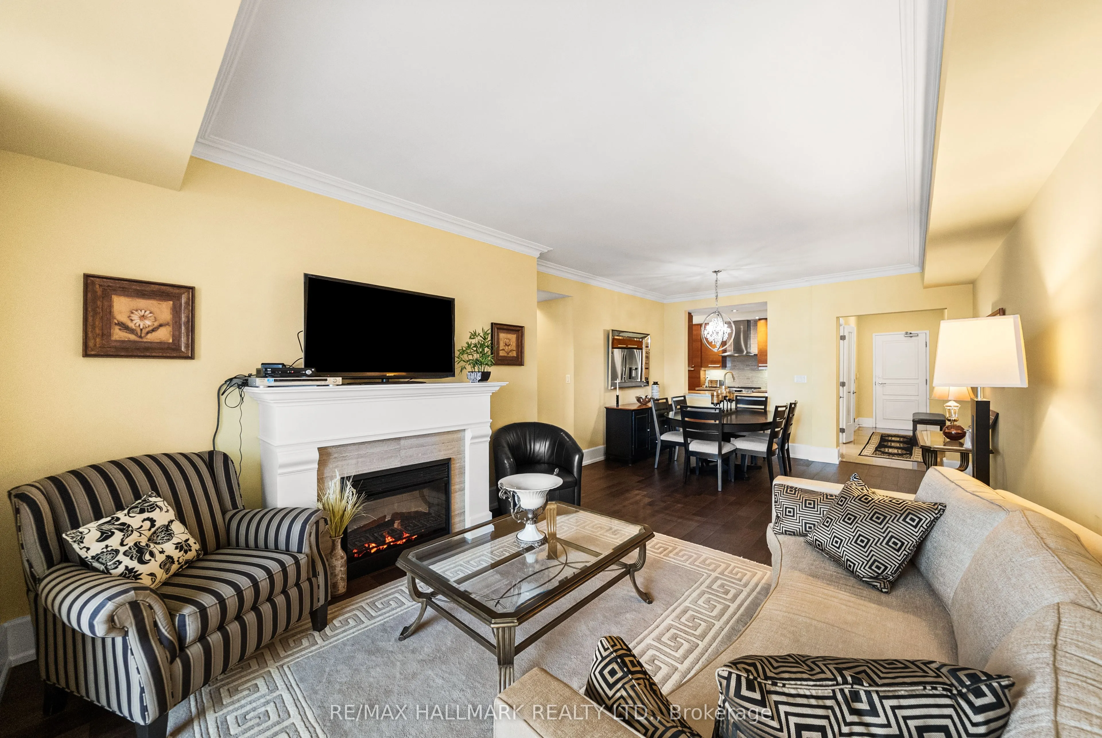 662 Sheppard Avenue E #807C