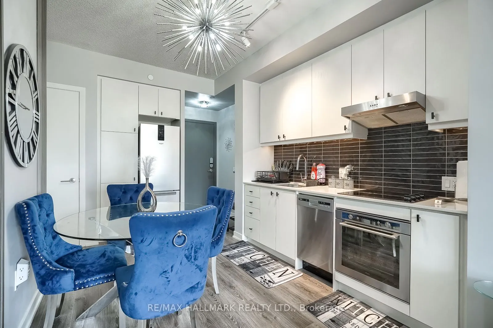 9 Tecumseth Street #421