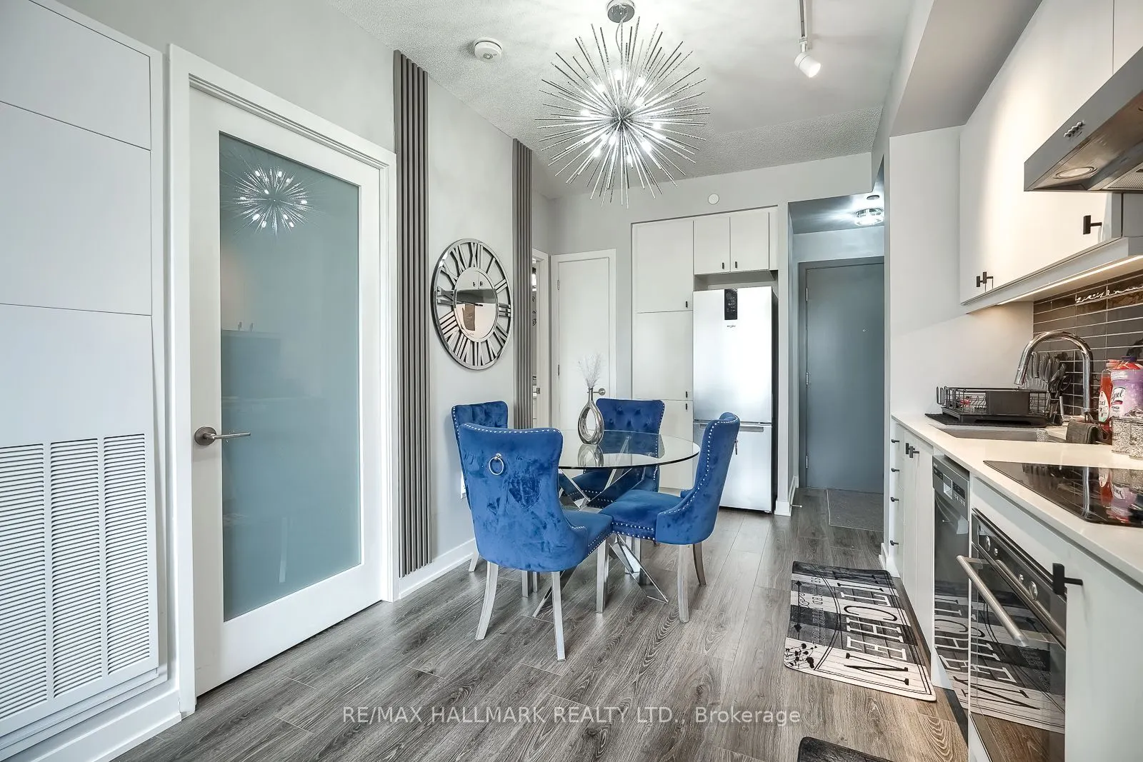 9 Tecumseth Street #421