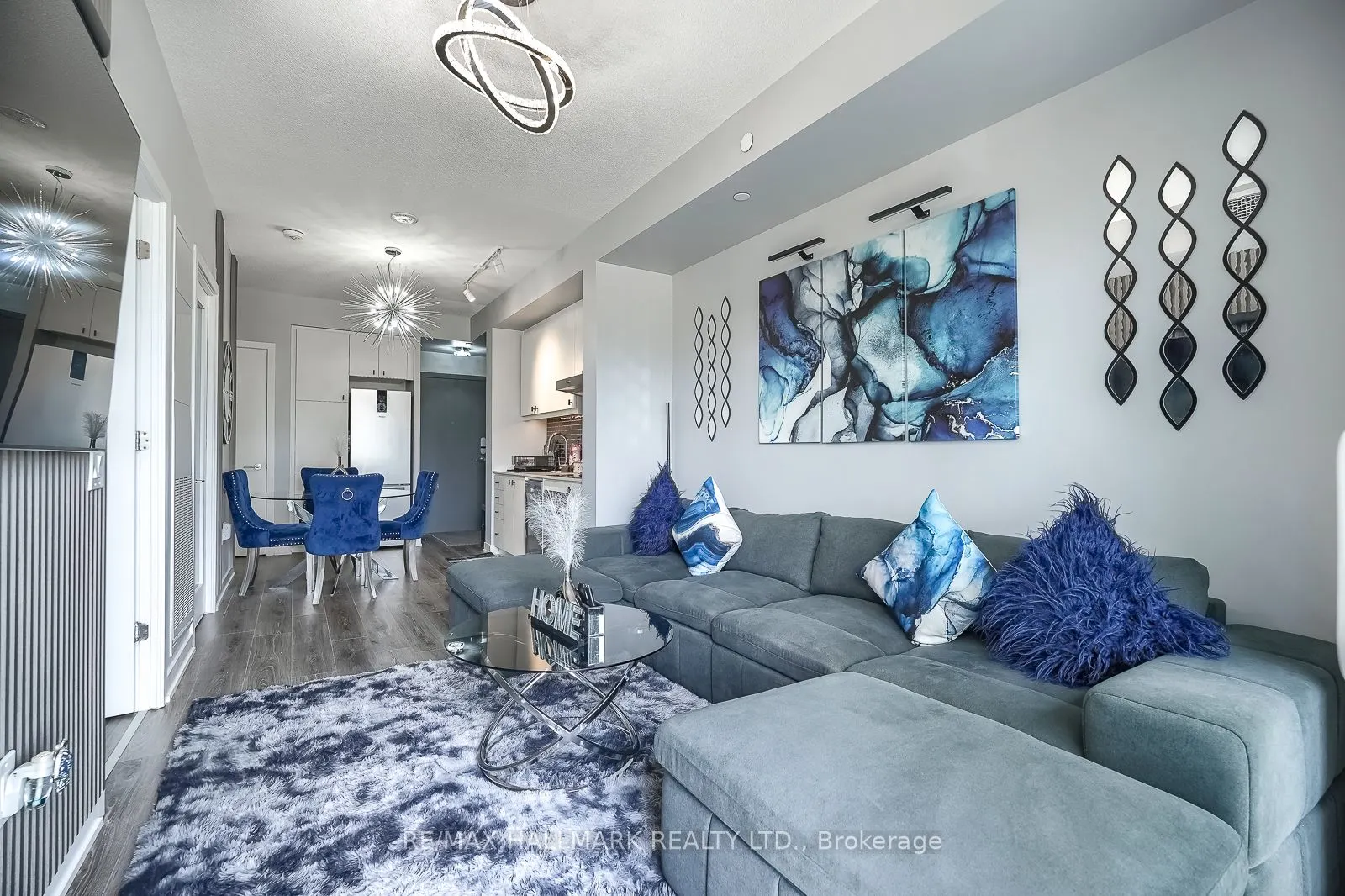 9 Tecumseth Street #421