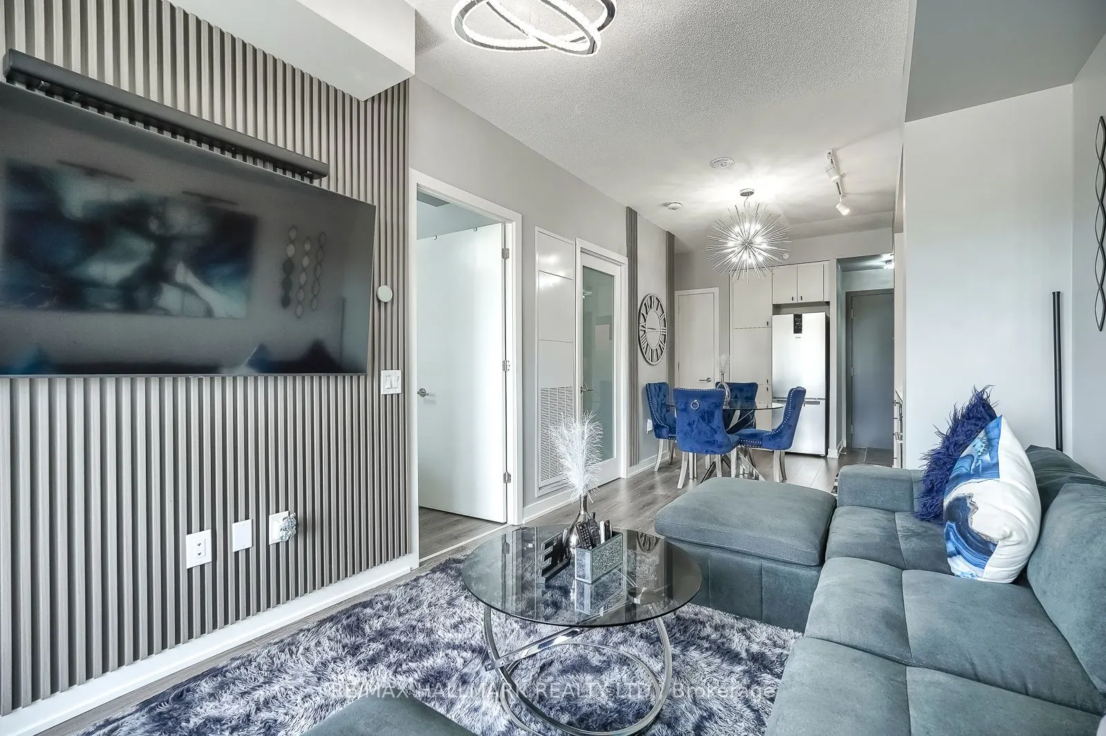 9 Tecumseth Street #421