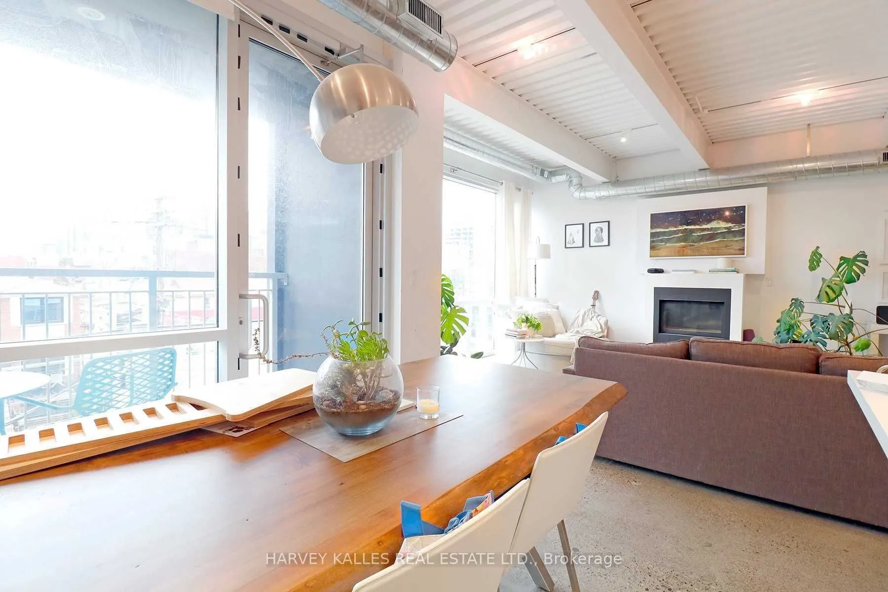 214 Bathurst Street #PH3A