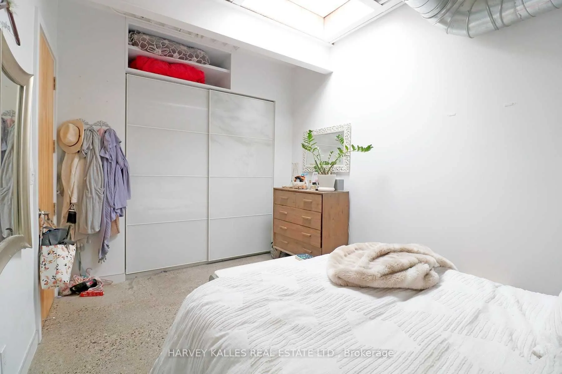 214 Bathurst Street #PH3A