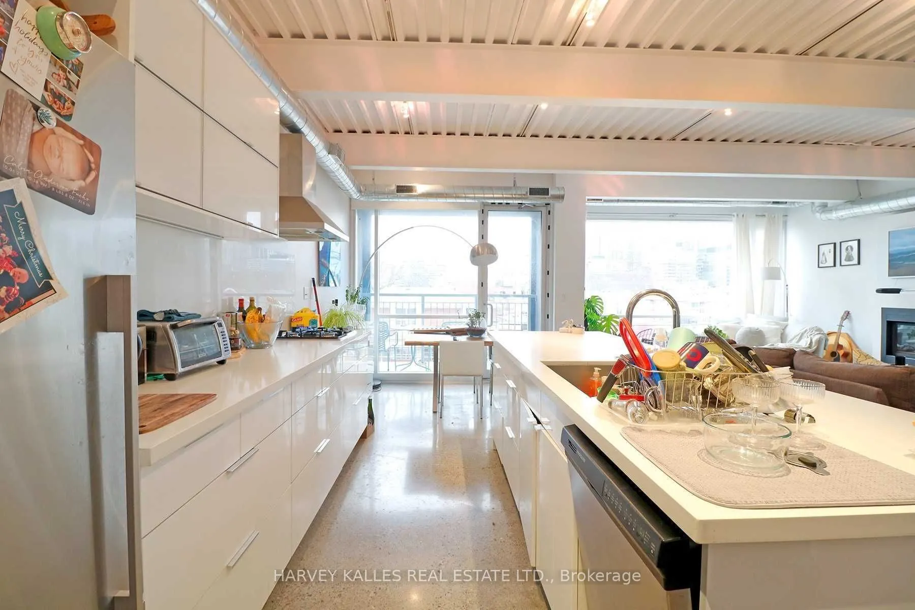 214 Bathurst Street #PH3A