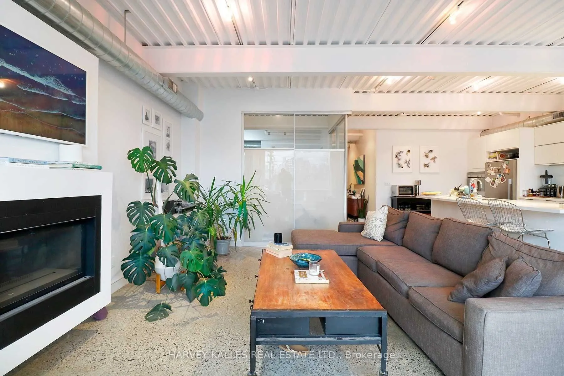 214 Bathurst Street #PH3A