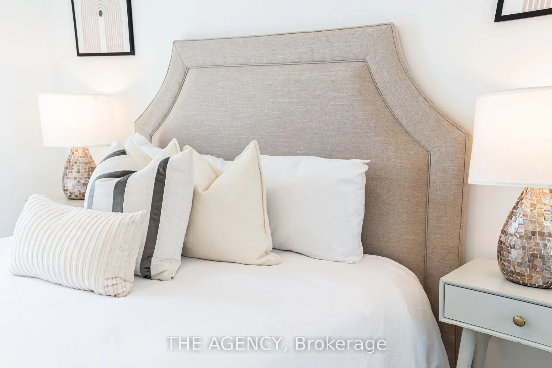 10 Oak Street #2403
