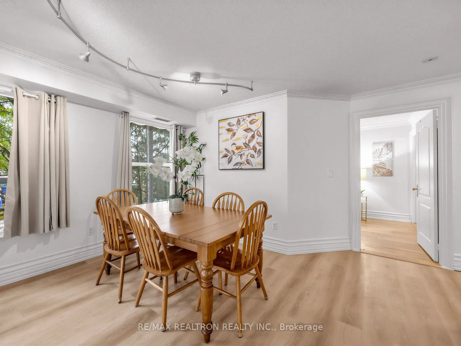 800 Spadina Road #302