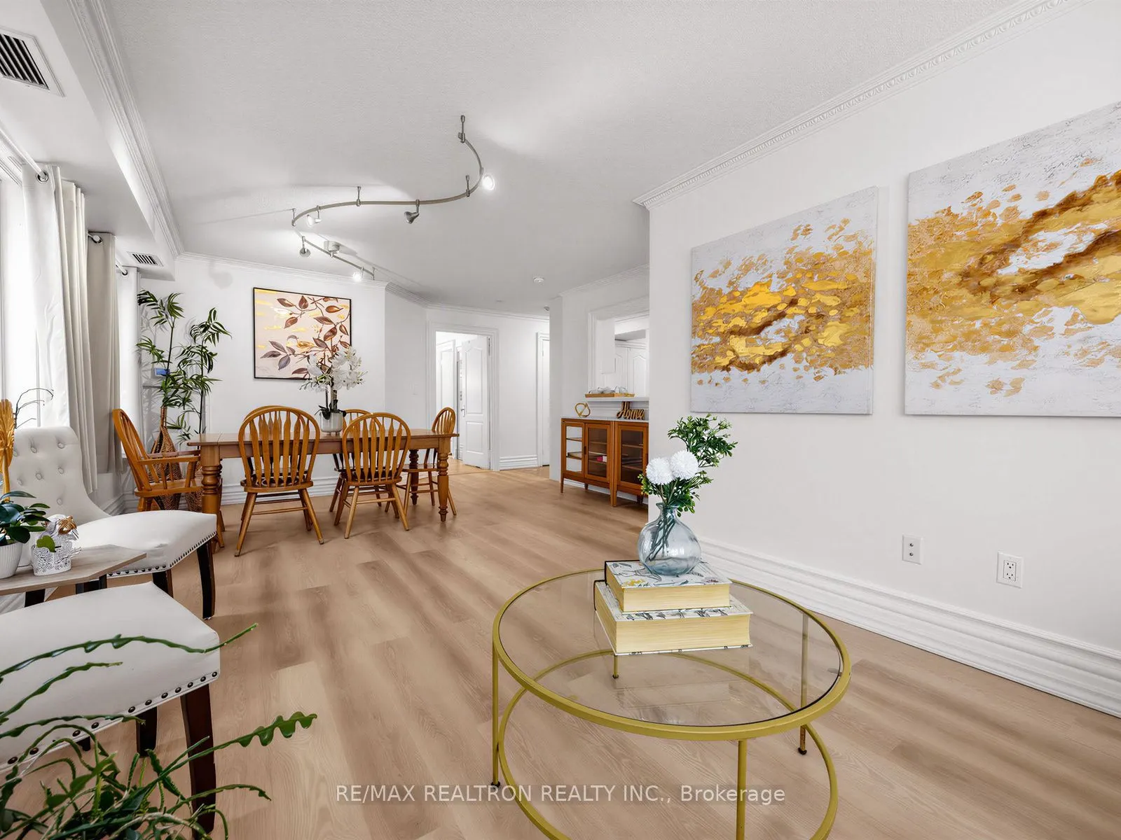 800 Spadina Road #302