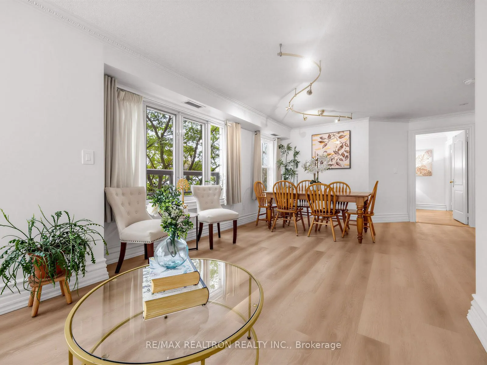 800 Spadina Road #302