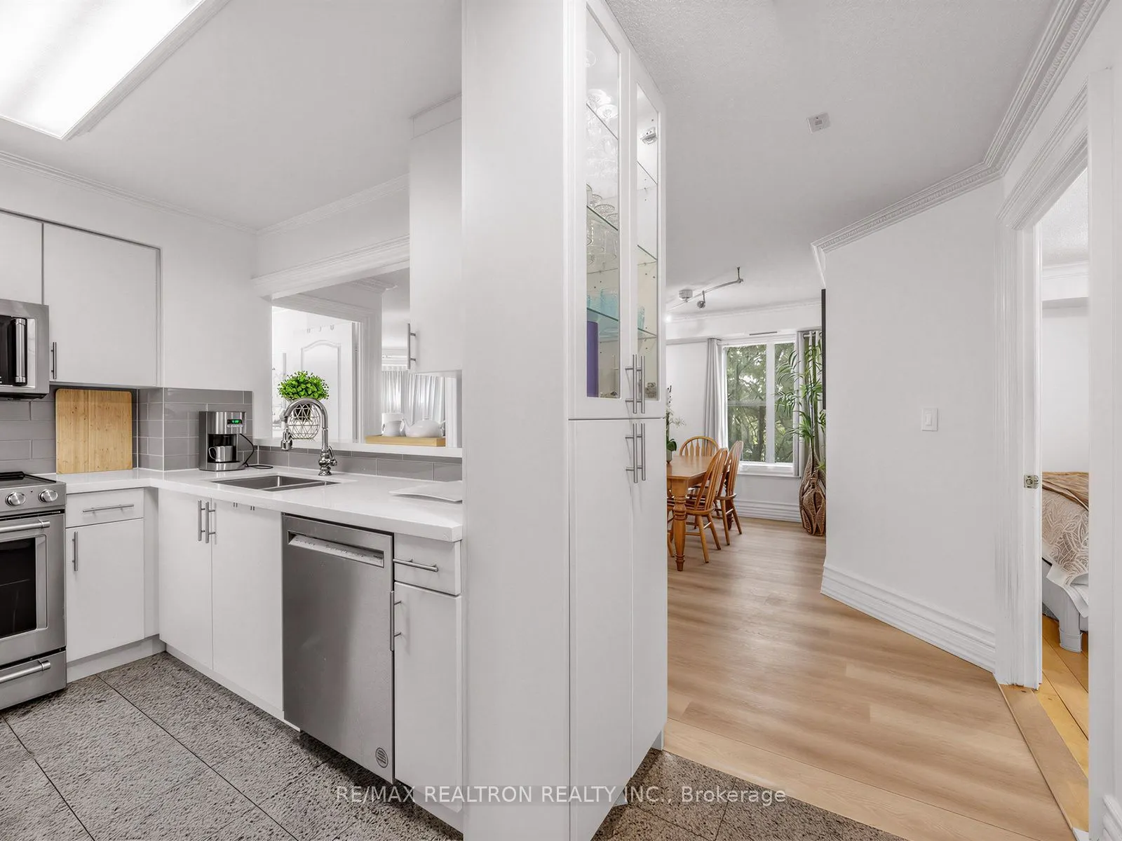 800 Spadina Road #302
