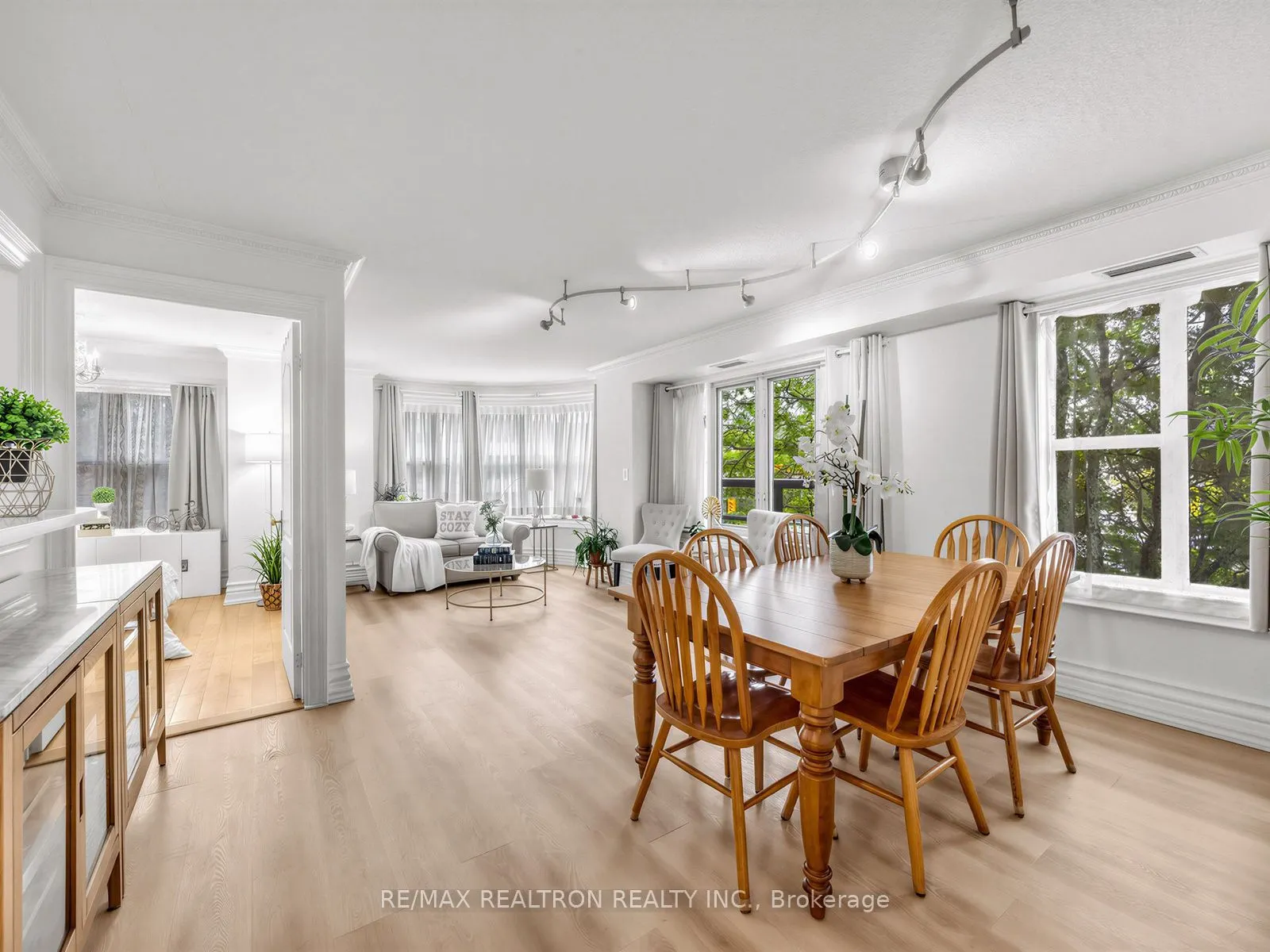 800 Spadina Road #302