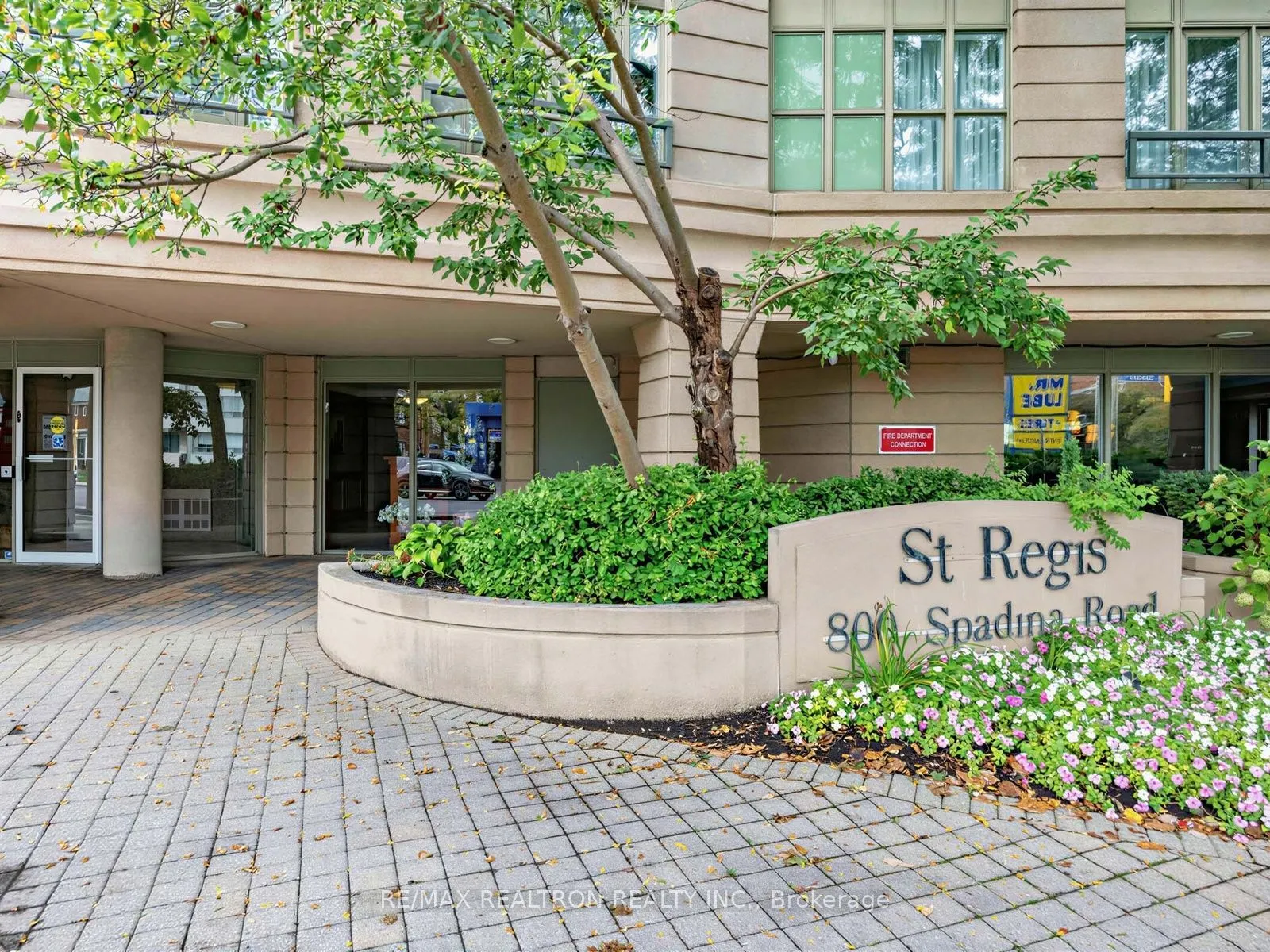 800 Spadina Road #302