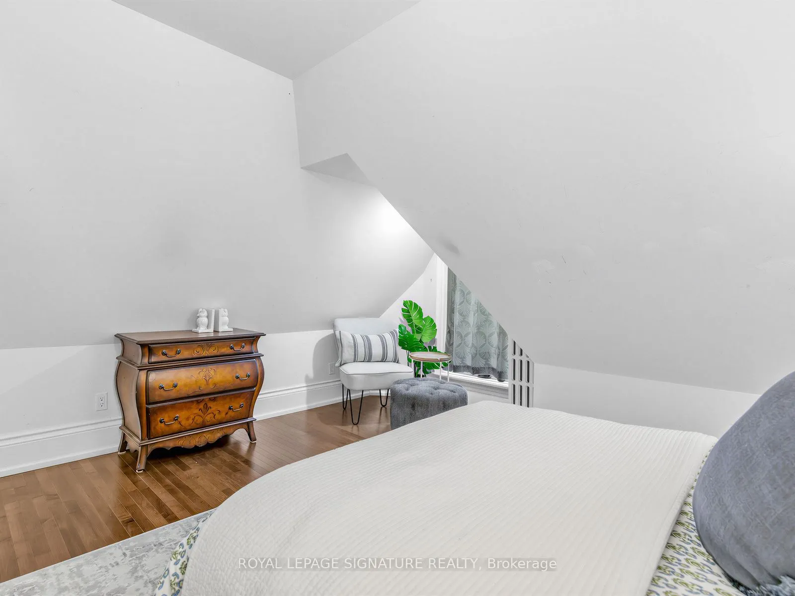 395 Shaw Street