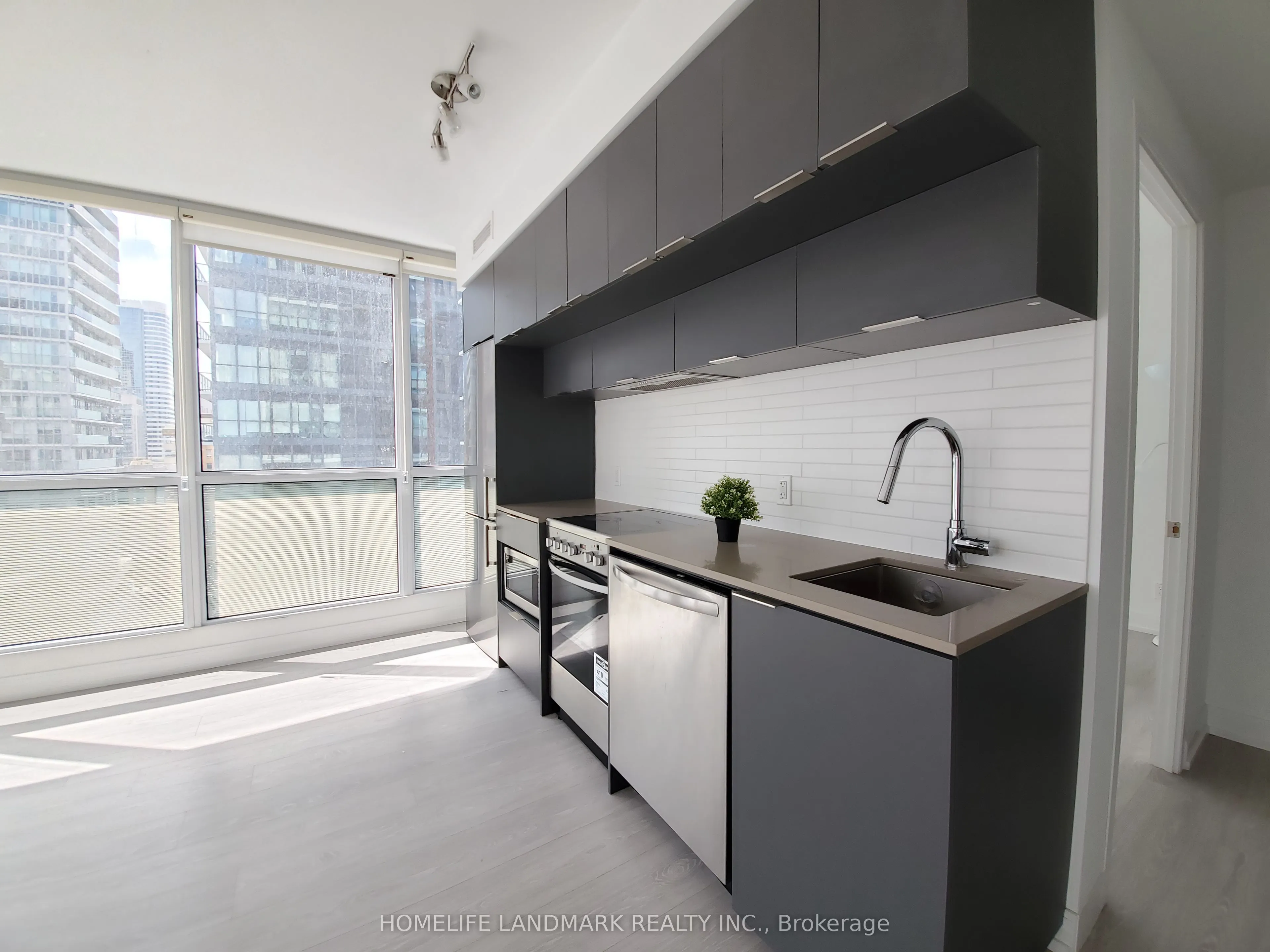 181 Dundas Street E #1110