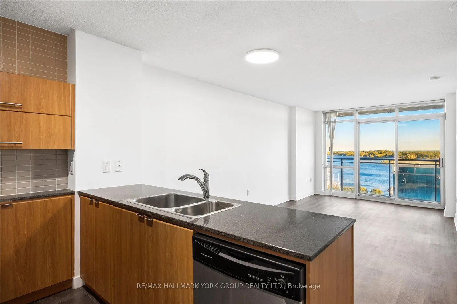 11 Brunel Court #1612