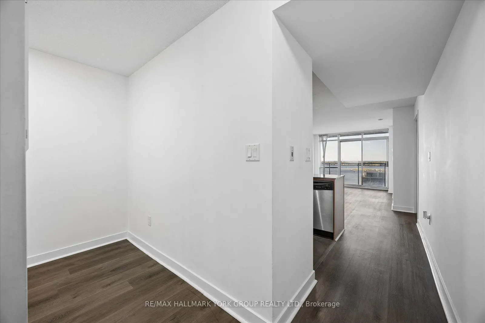 11 Brunel Court #1612