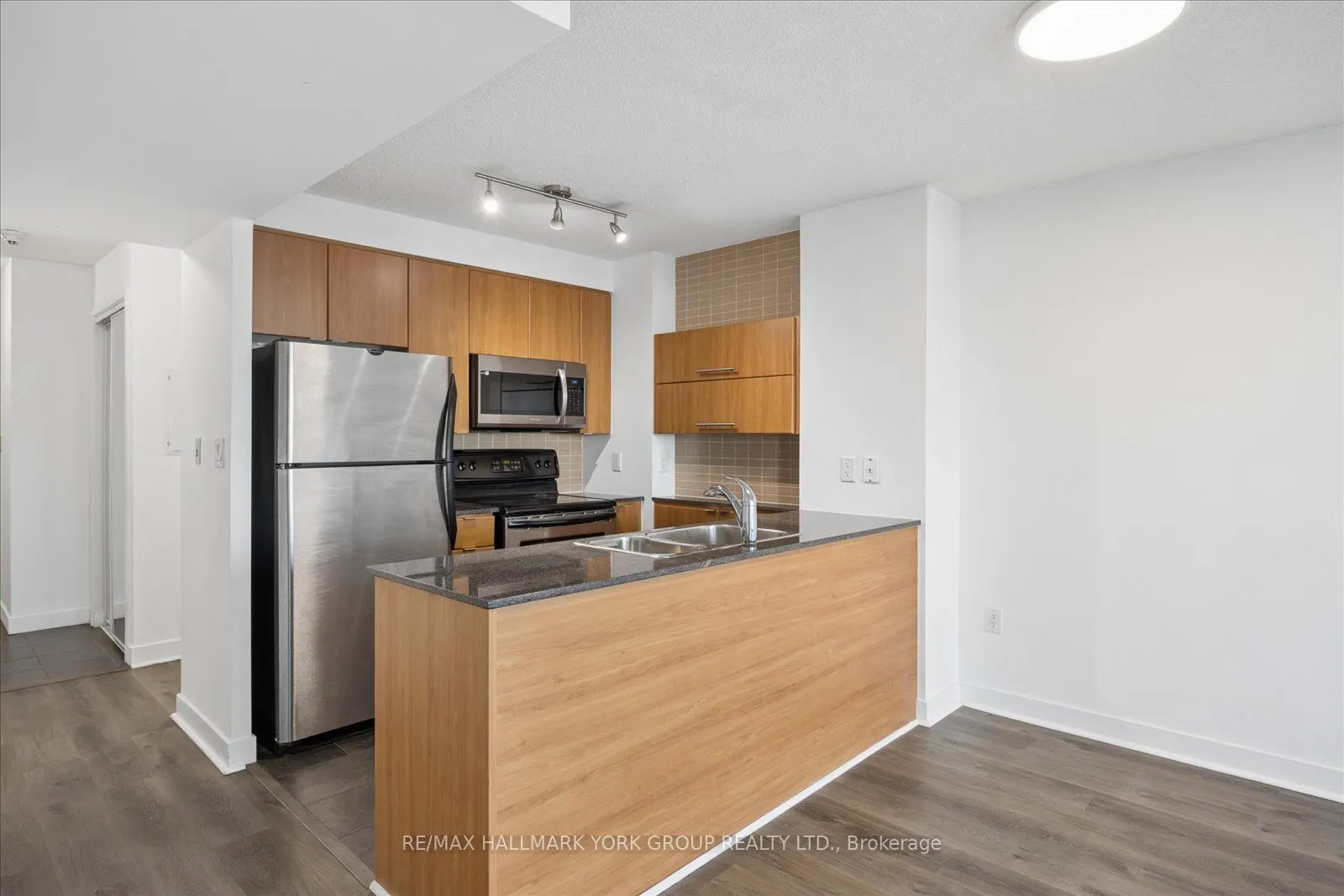 11 Brunel Court #1612