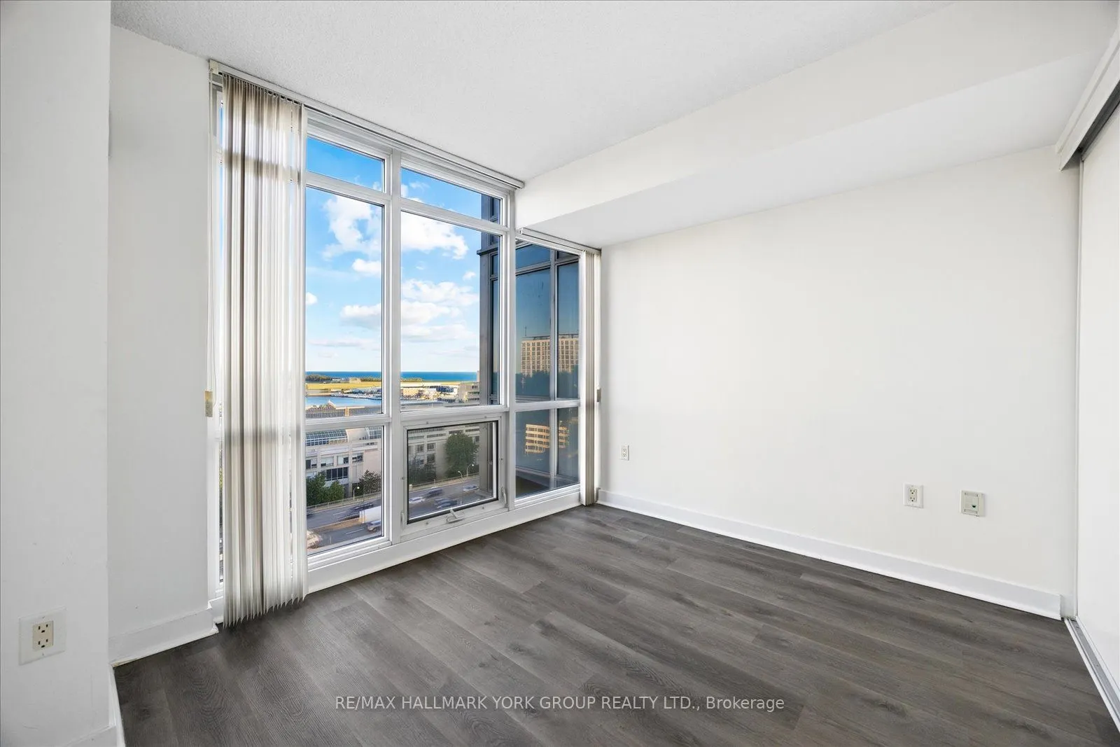 11 Brunel Court #1612