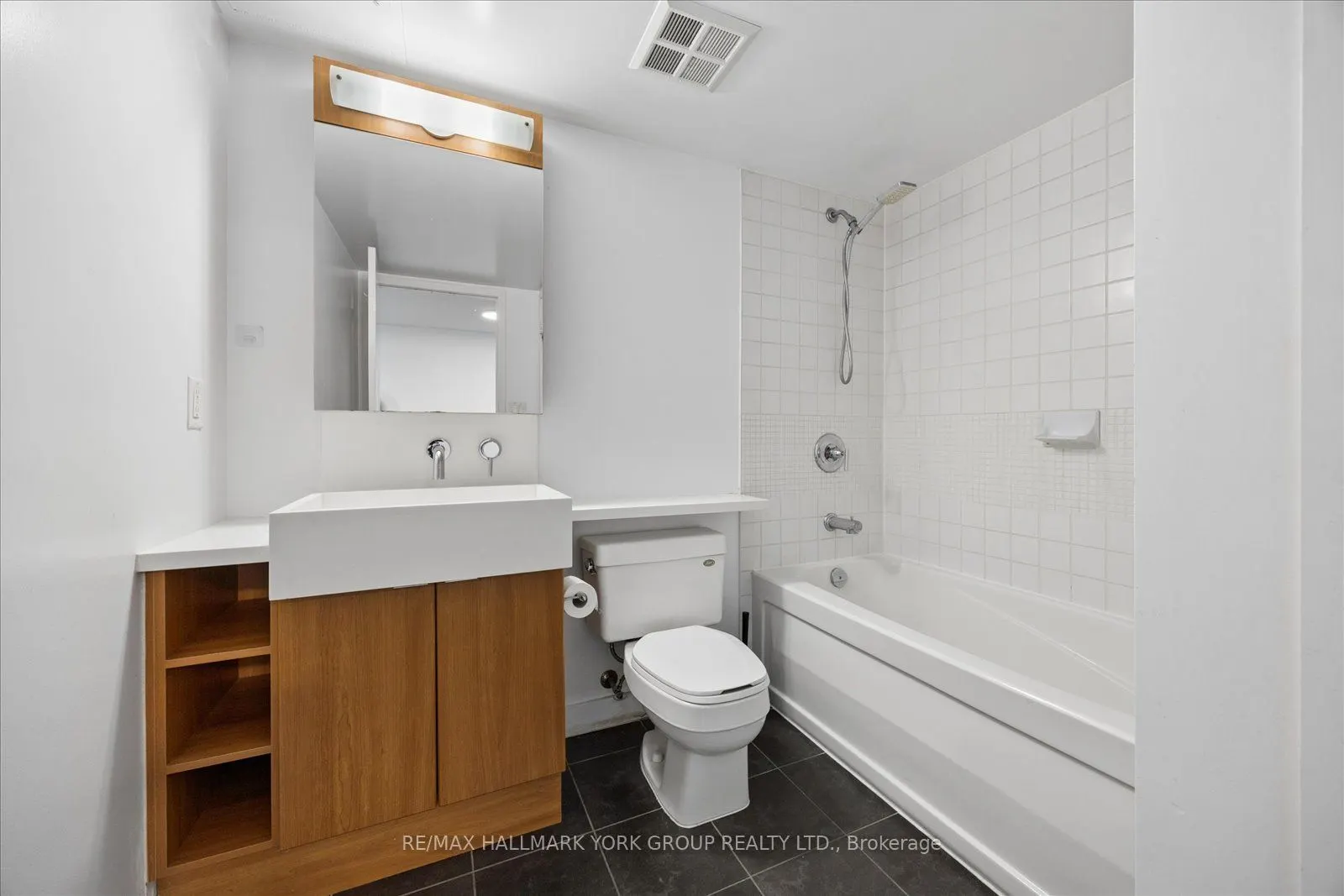 11 Brunel Court #1612