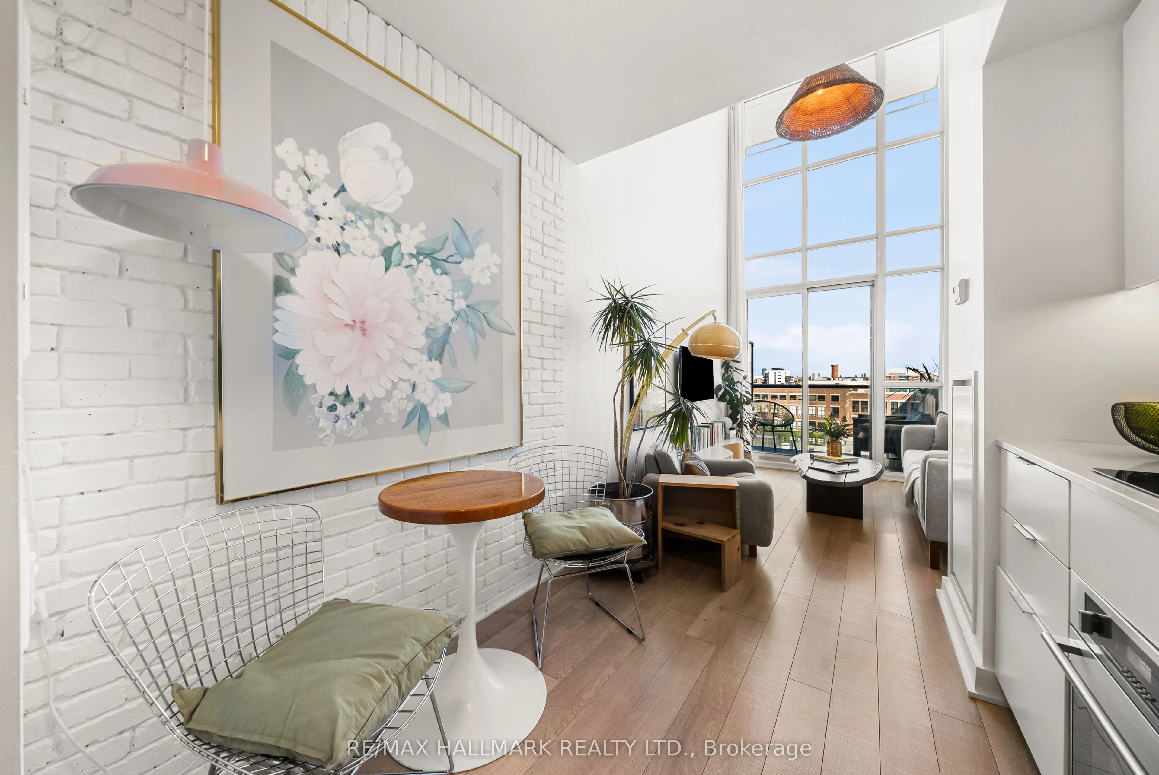 5 Hanna Avenue #617