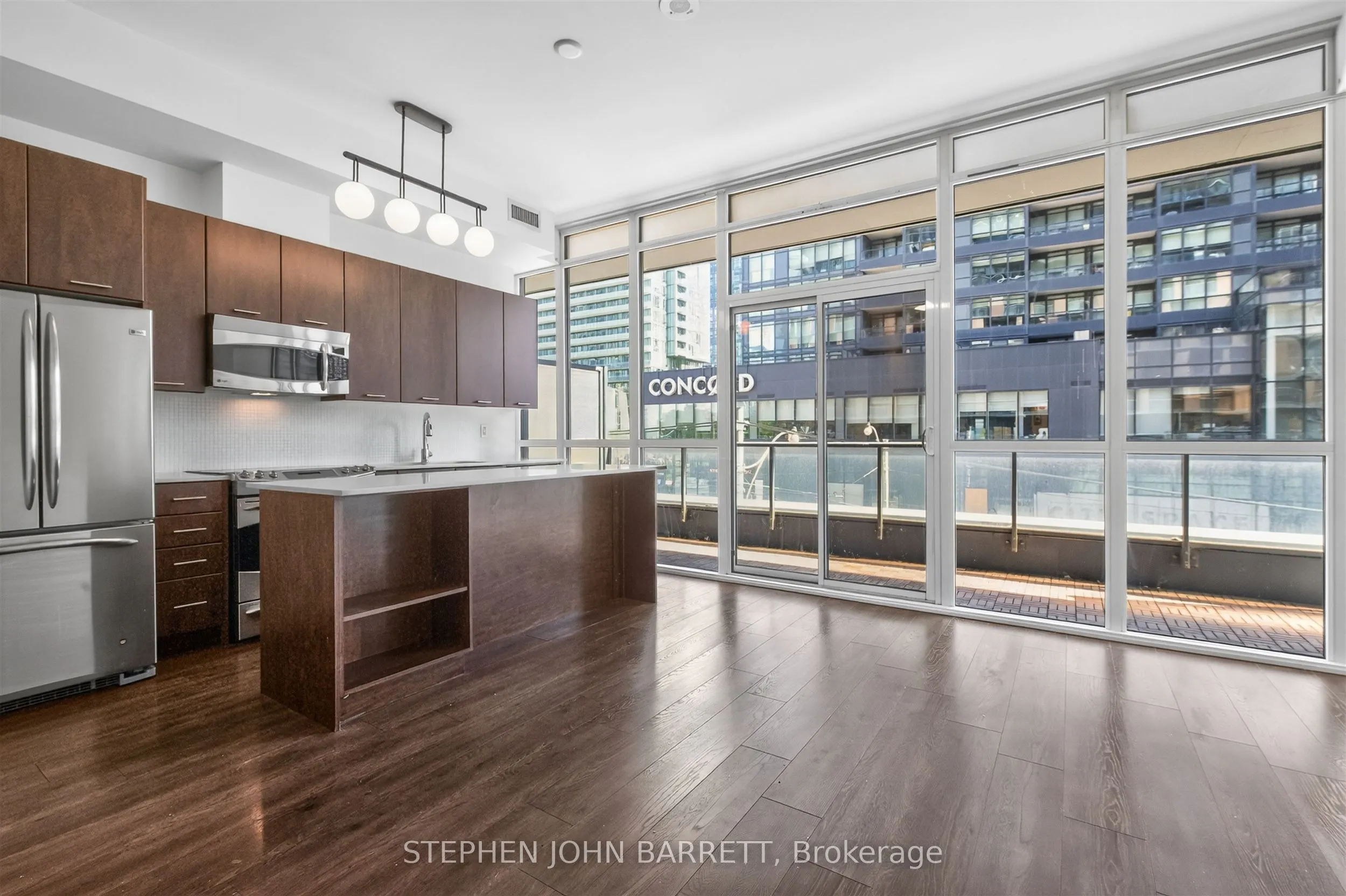 169 Fort York Boulevard #206